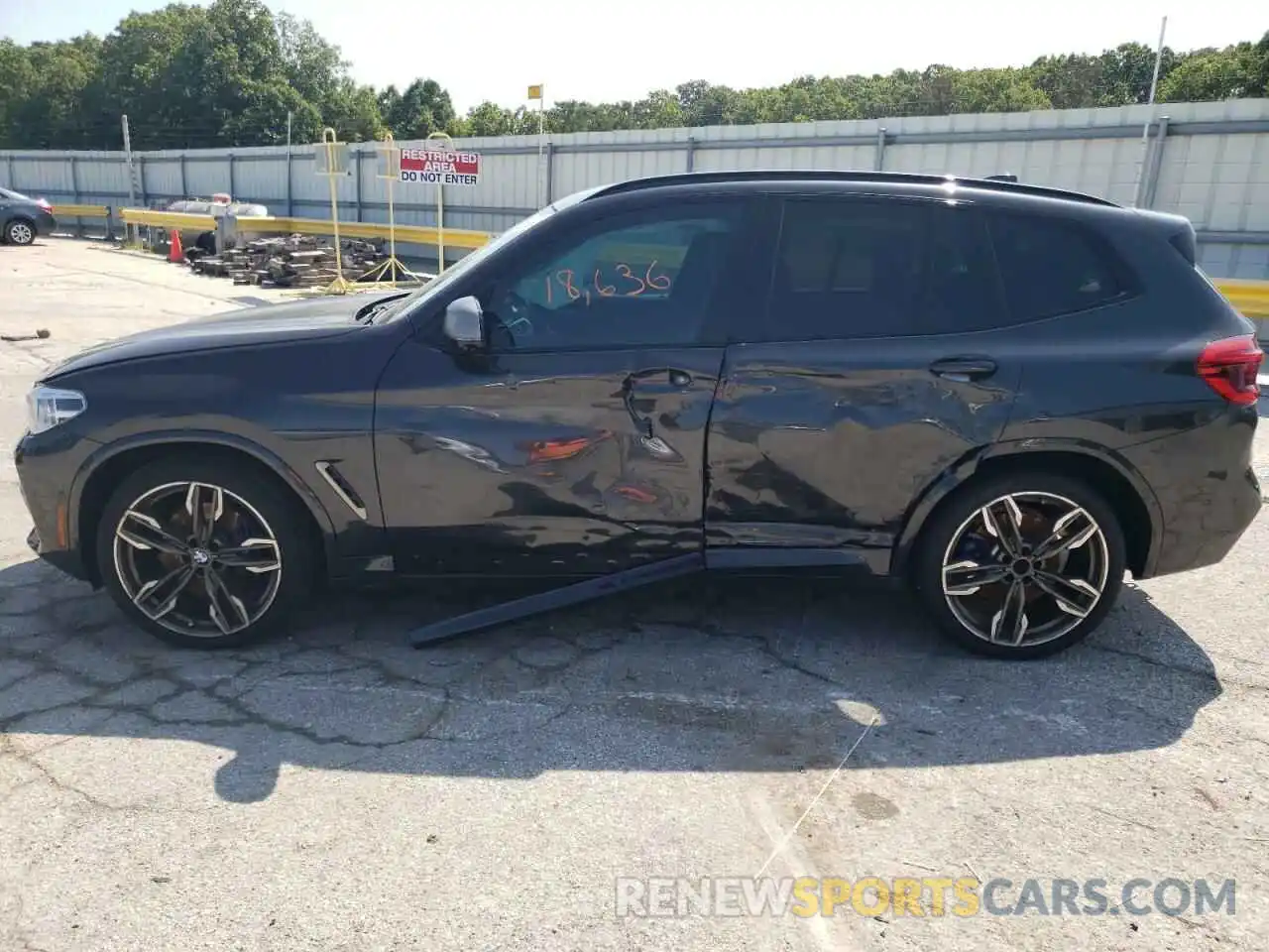 9 Photograph of a damaged car 5UXTS3C5XK0Z10207 BMW X3 2019