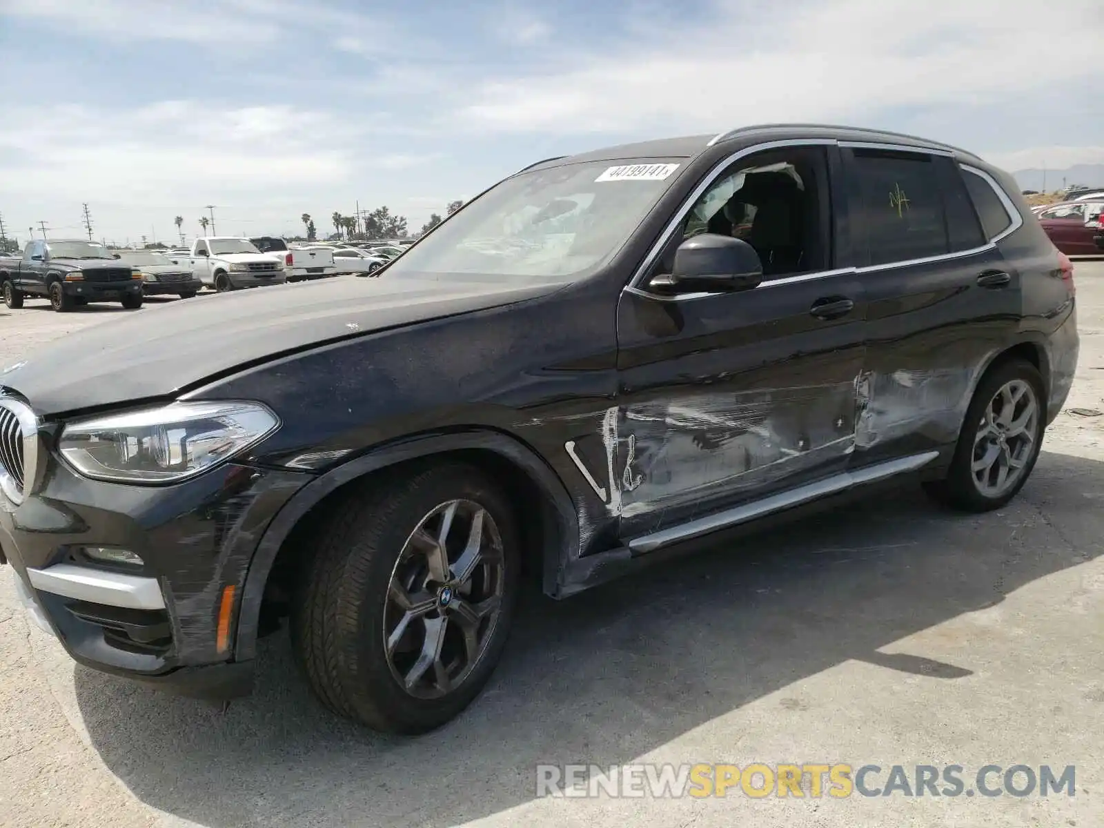 9 Photograph of a damaged car 5UXTY3C00L9C00929 BMW X3 2020