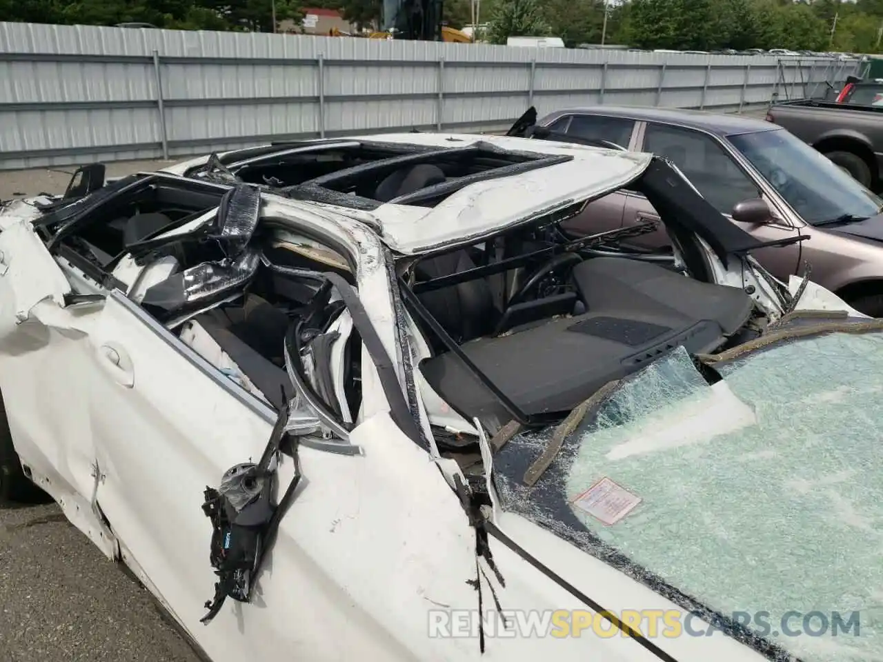 10 Photograph of a damaged car 5UXTY3C00L9C32490 BMW X3 2020