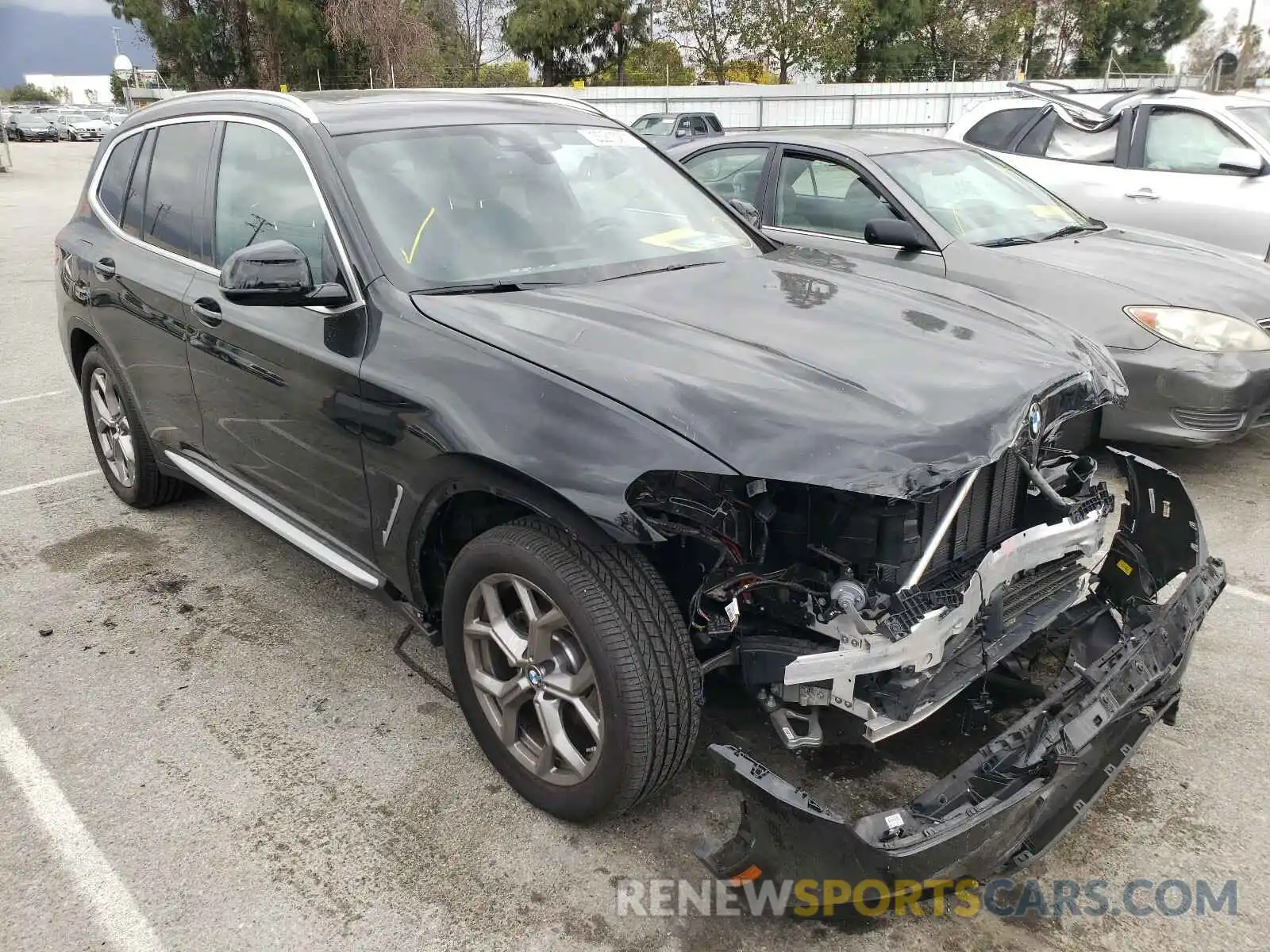 1 Photograph of a damaged car 5UXTY3C00LLU70100 BMW X3 2020