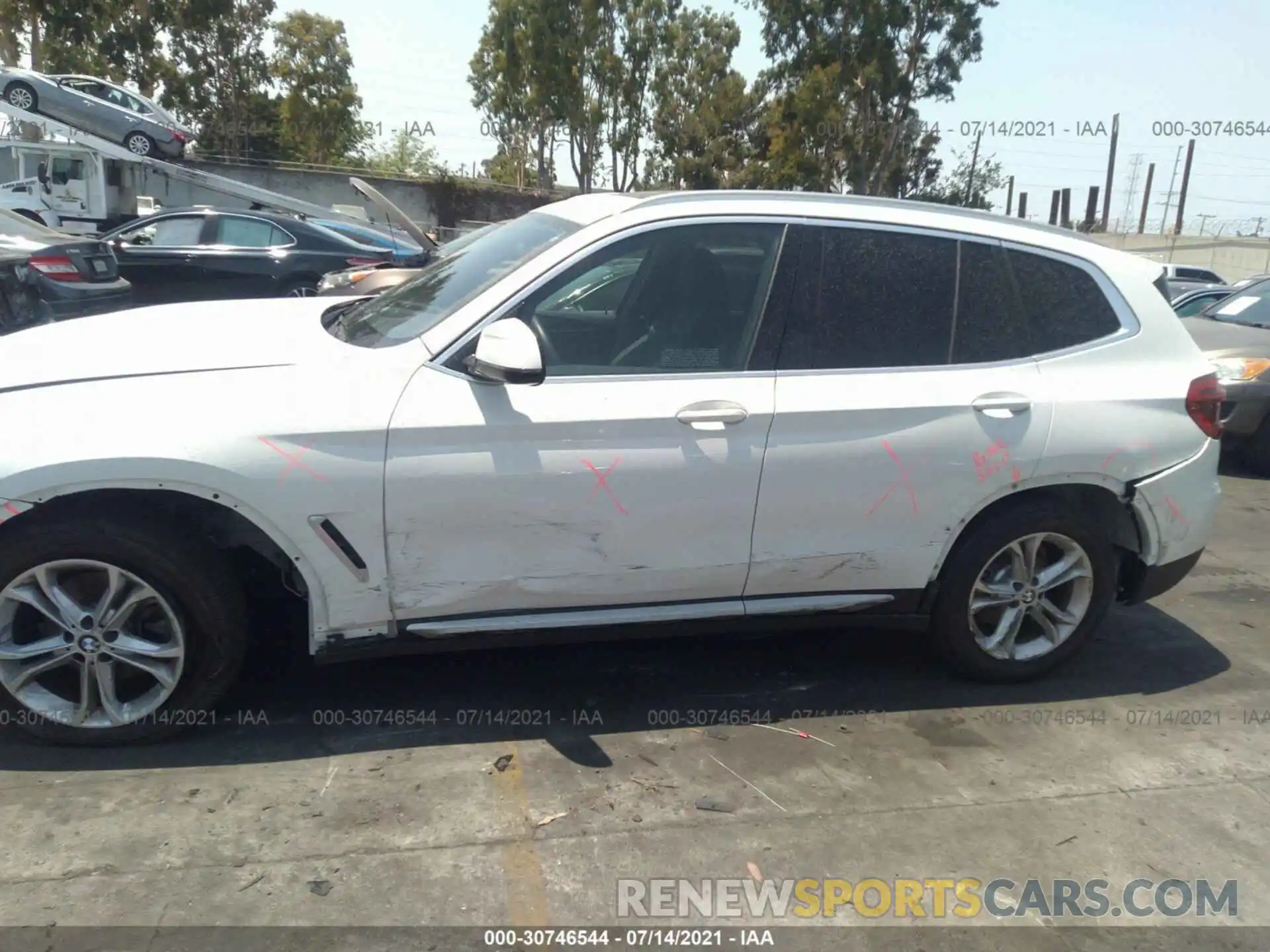 6 Photograph of a damaged car 5UXTY3C01L9B53121 BMW X3 2020