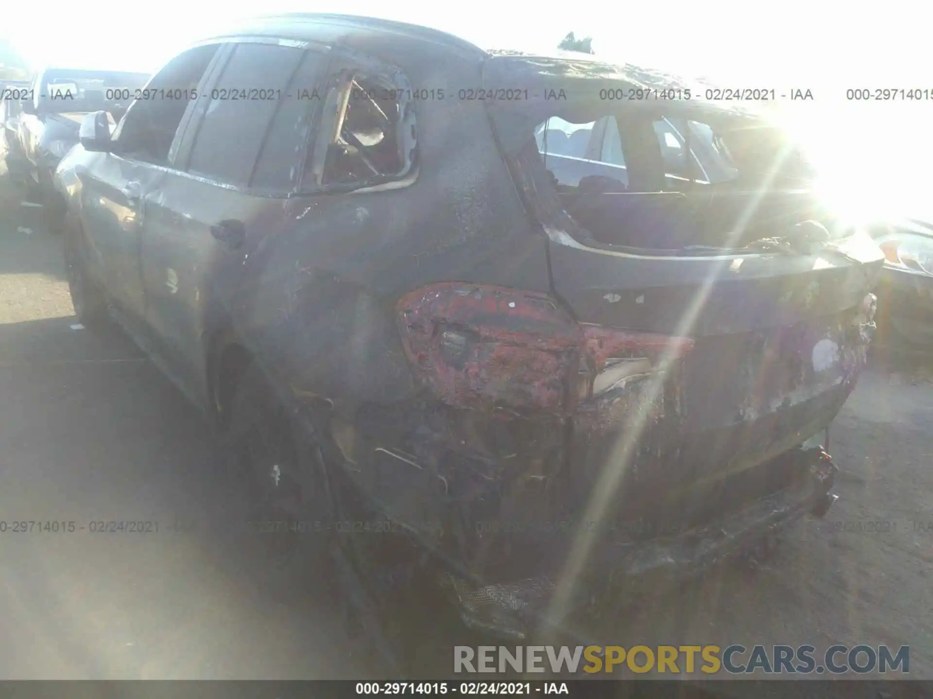 3 Photograph of a damaged car 5UXTY3C01L9B53748 BMW X3 2020