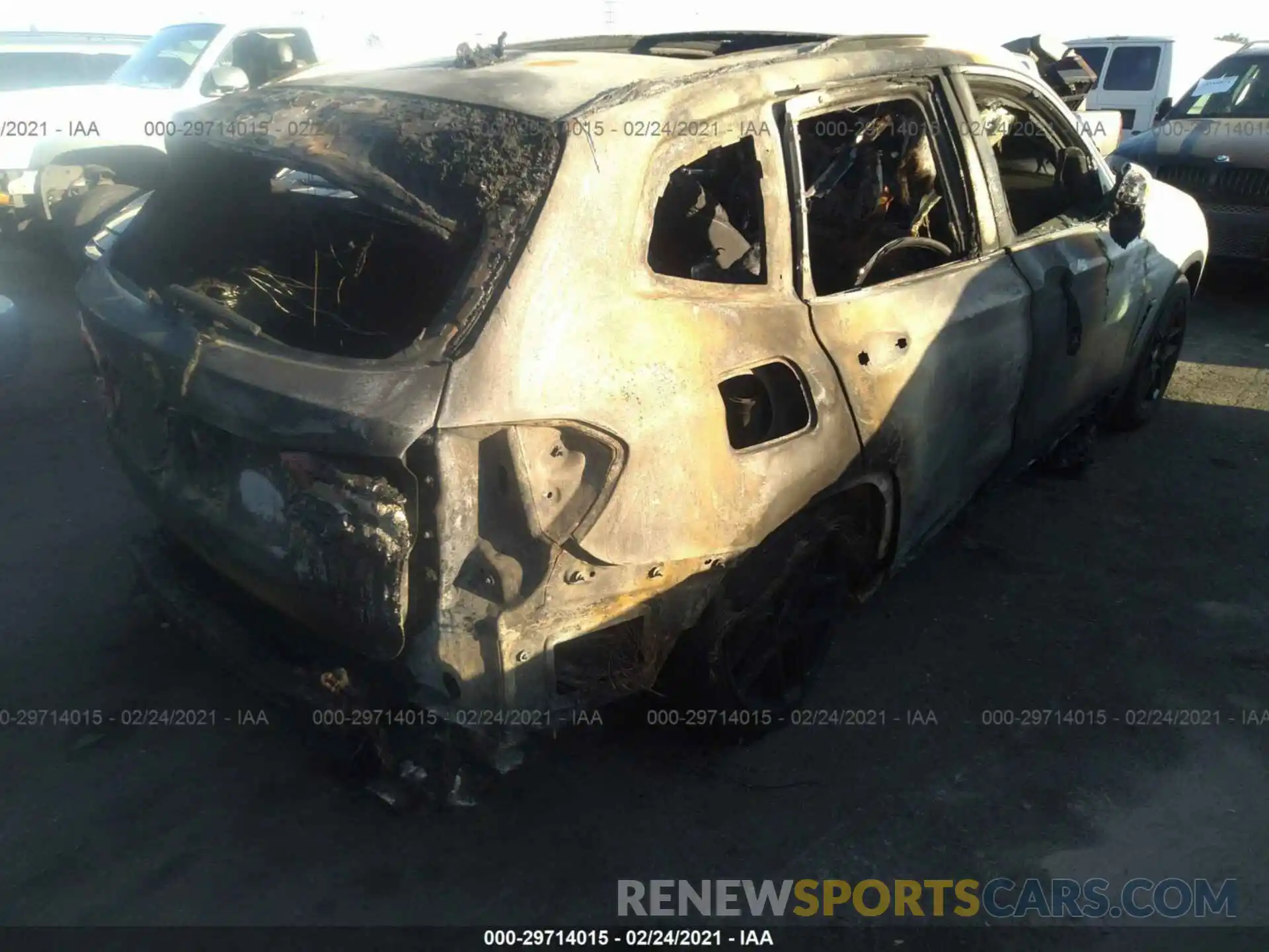 4 Фотография поврежденного автомобиля 5UXTY3C01L9B53748 BMW X3 2020