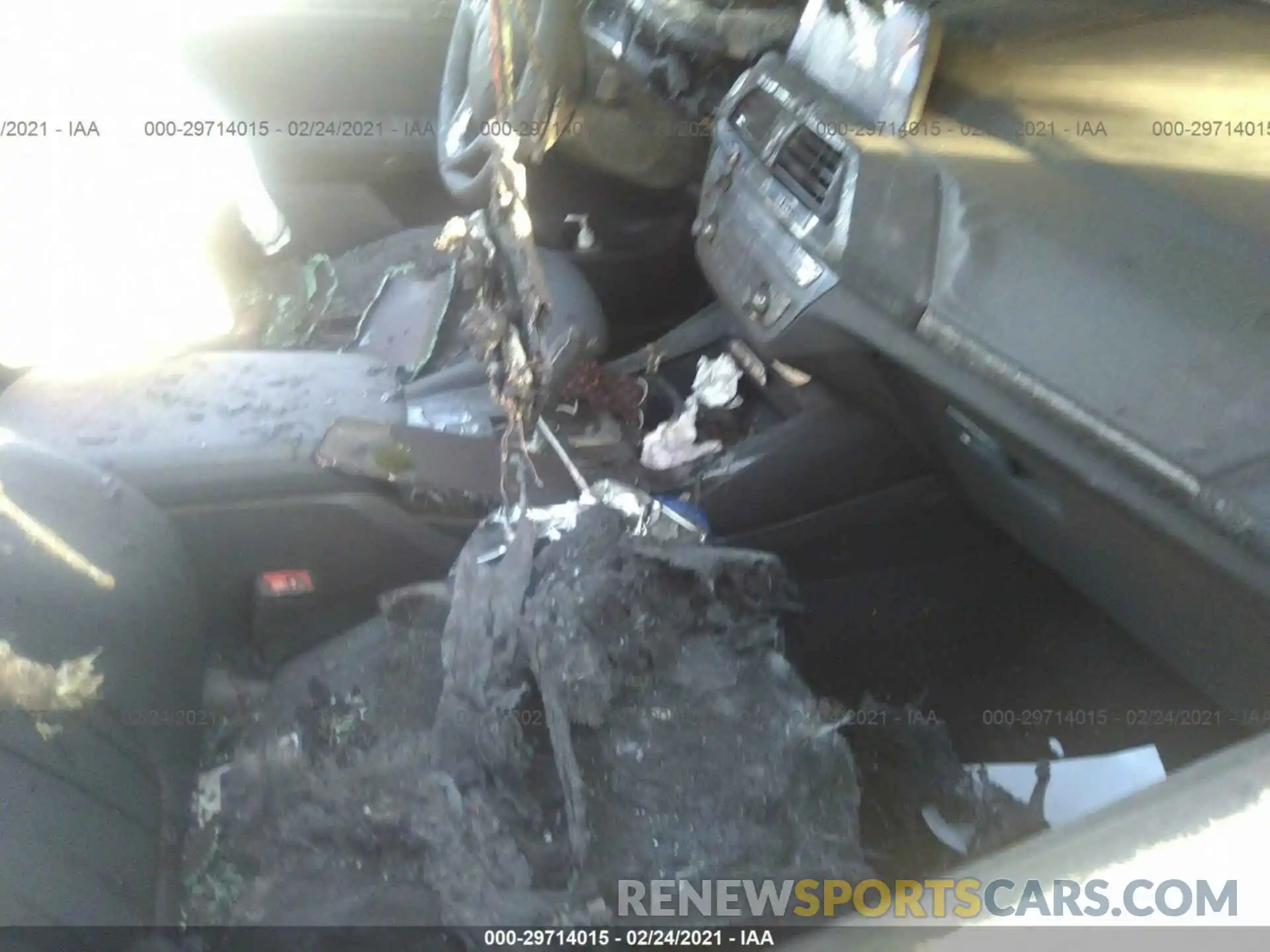 5 Photograph of a damaged car 5UXTY3C01L9B53748 BMW X3 2020