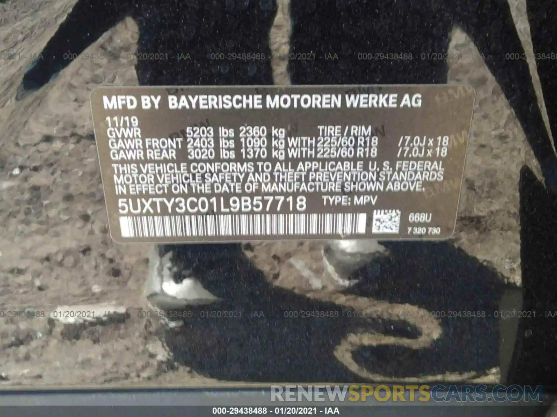 9 Photograph of a damaged car 5UXTY3C01L9B57718 BMW X3 2020