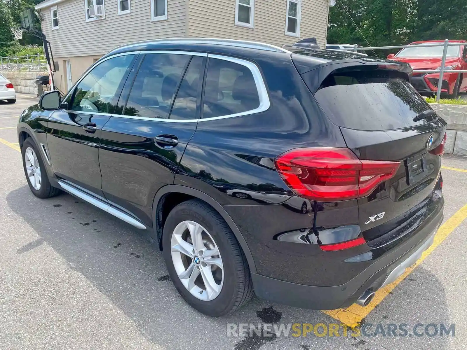 3 Photograph of a damaged car 5UXTY3C01L9B69948 BMW X3 2020