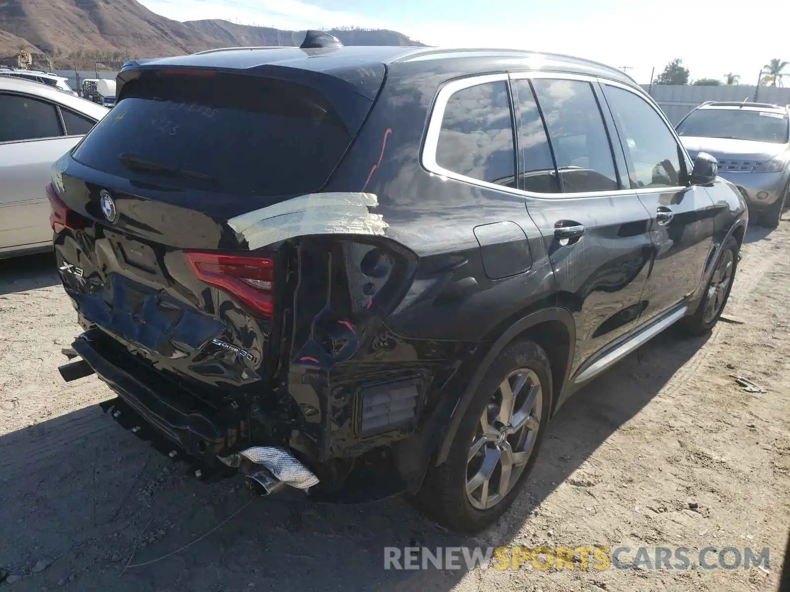 4 Photograph of a damaged car 5UXTY3C01L9D10212 BMW X3 2020