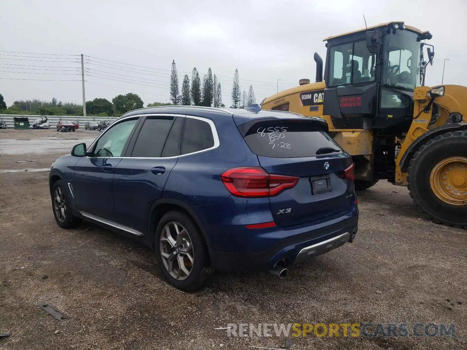 3 Photograph of a damaged car 5UXTY3C01L9D48555 BMW X3 2020