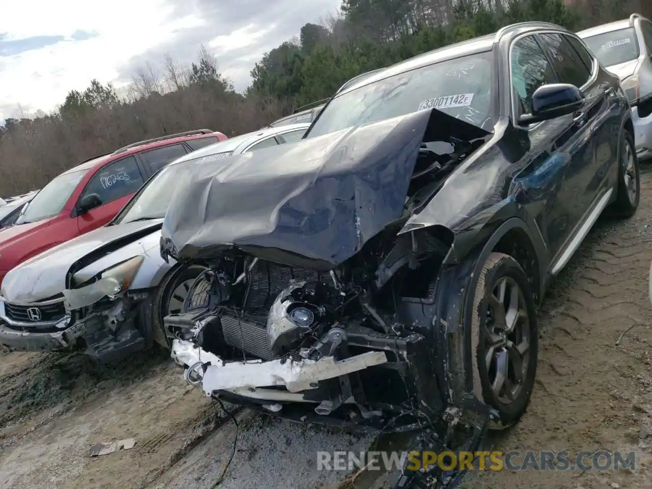 2 Photograph of a damaged car 5UXTY3C01L9D52038 BMW X3 2020