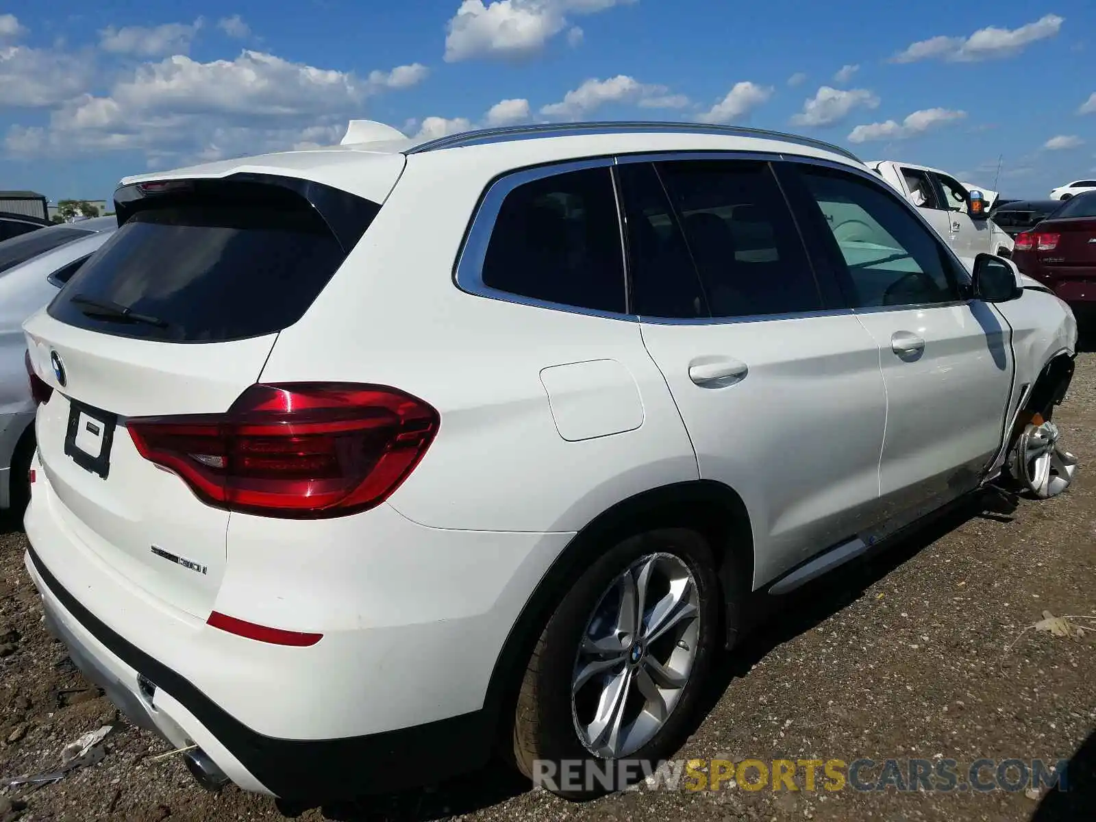 4 Photograph of a damaged car 5UXTY3C02L9B04557 BMW X3 2020