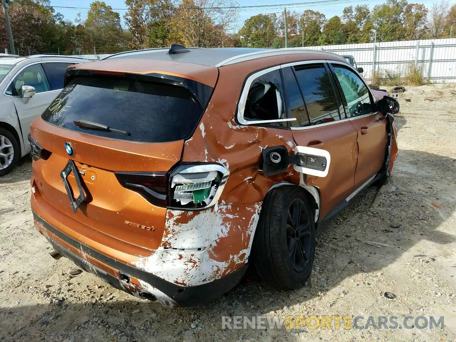 4 Photograph of a damaged car 5UXTY3C02L9B96978 BMW X3 2020