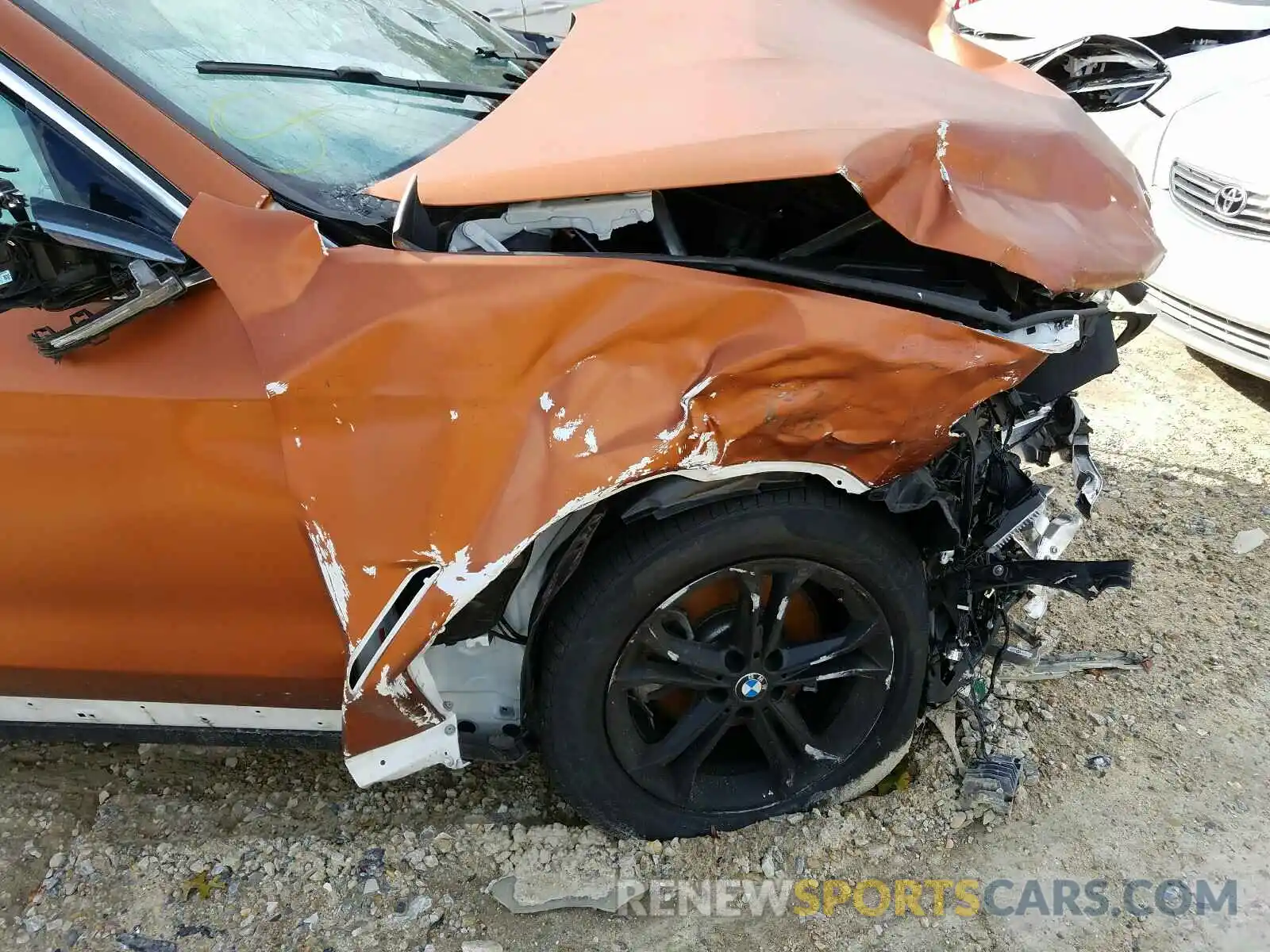 9 Photograph of a damaged car 5UXTY3C02L9B96978 BMW X3 2020