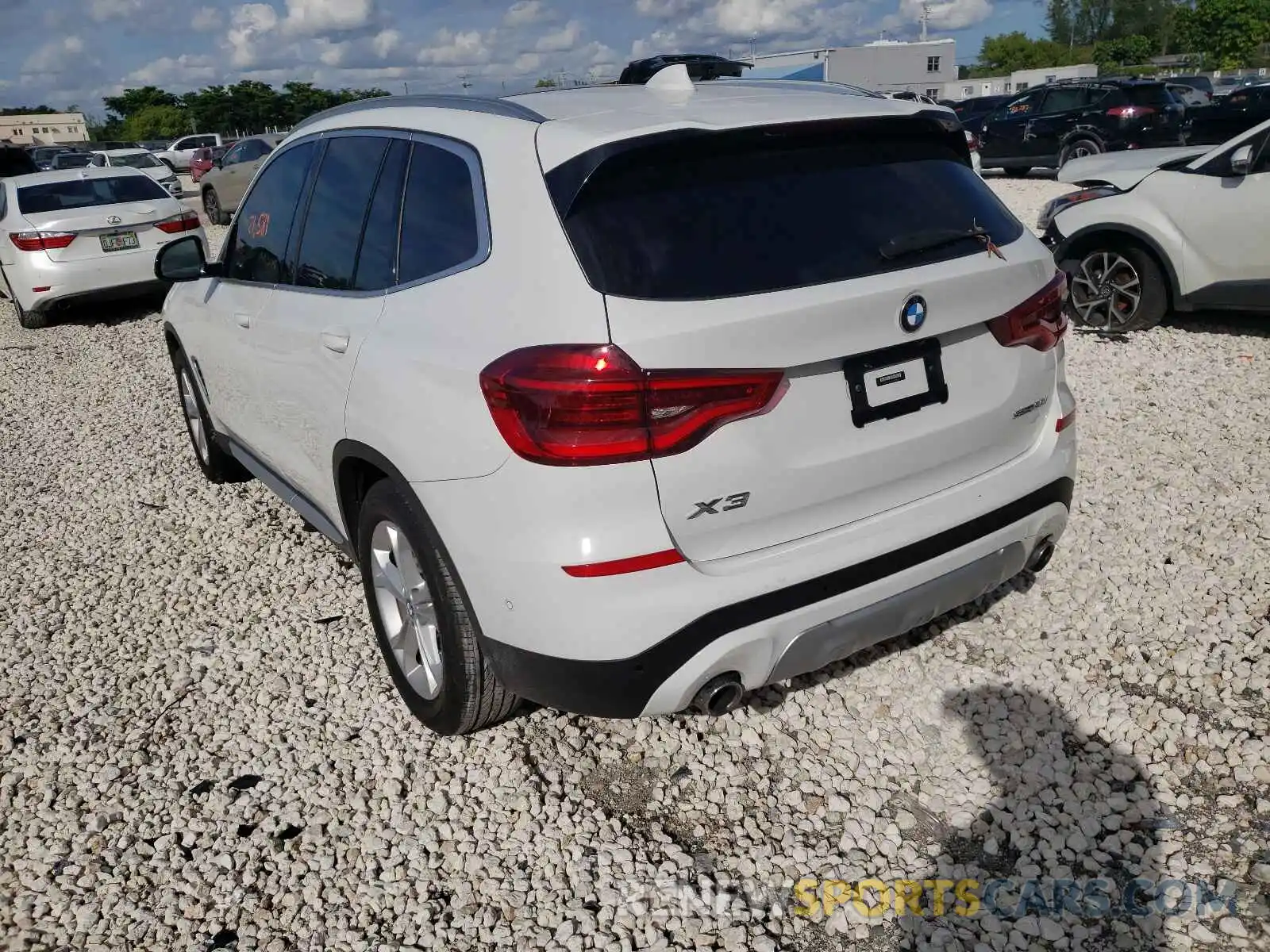 3 Фотография поврежденного автомобиля 5UXTY3C02L9C90424 BMW X3 2020