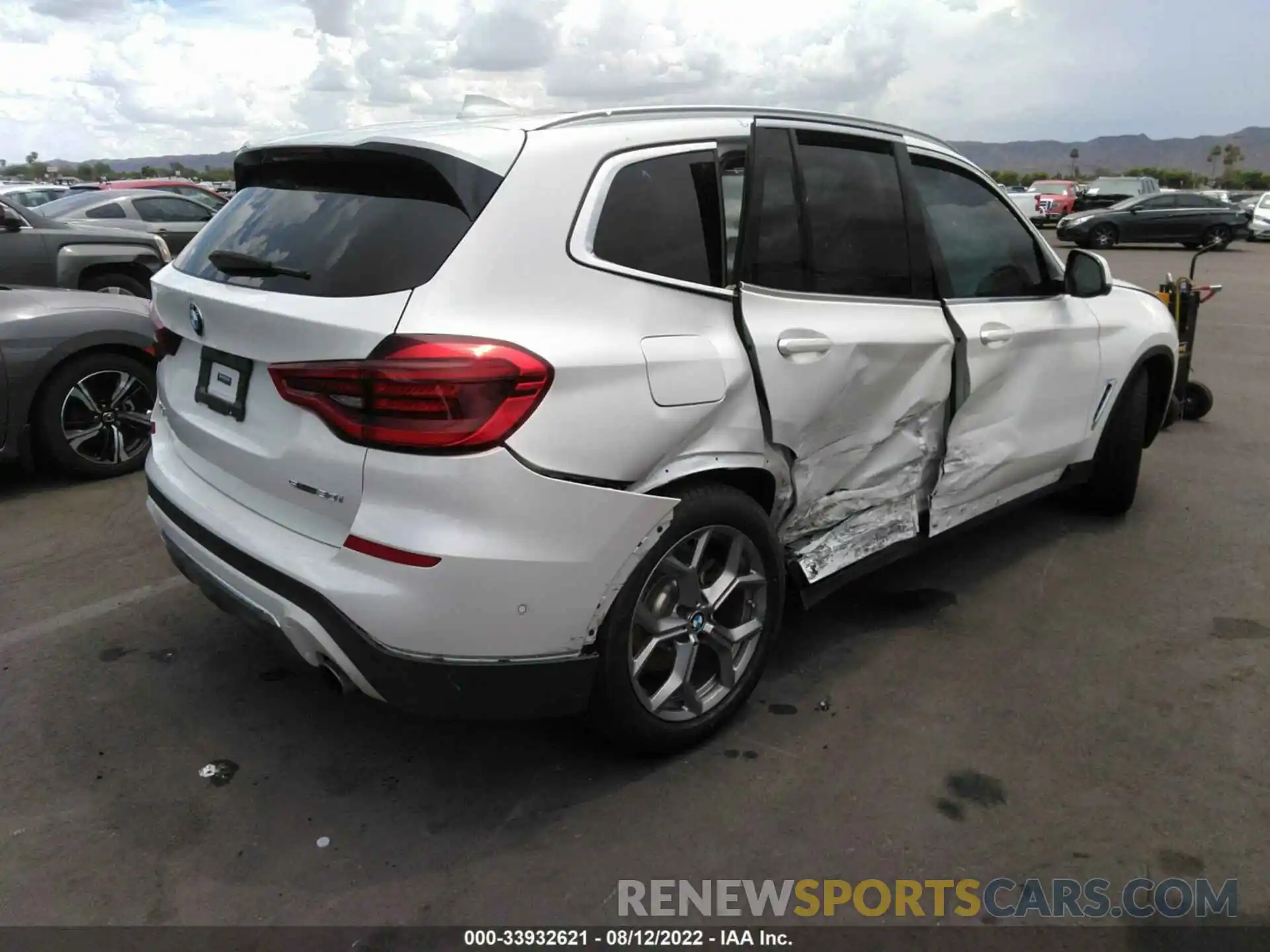 4 Фотография поврежденного автомобиля 5UXTY3C02L9D56602 BMW X3 2020