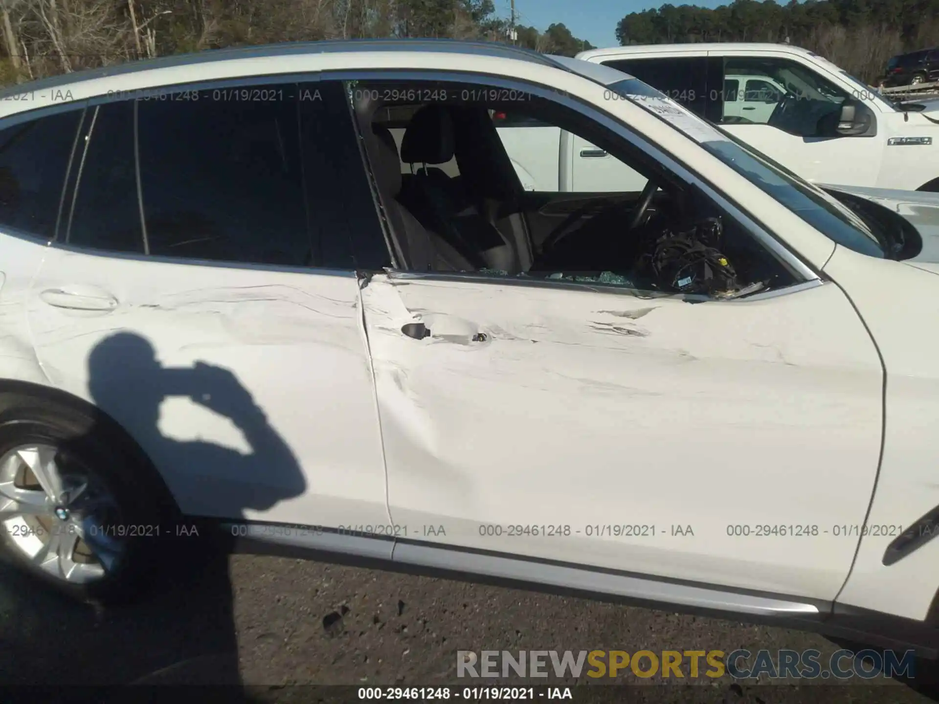 6 Photograph of a damaged car 5UXTY3C02LLU72771 BMW X3 2020