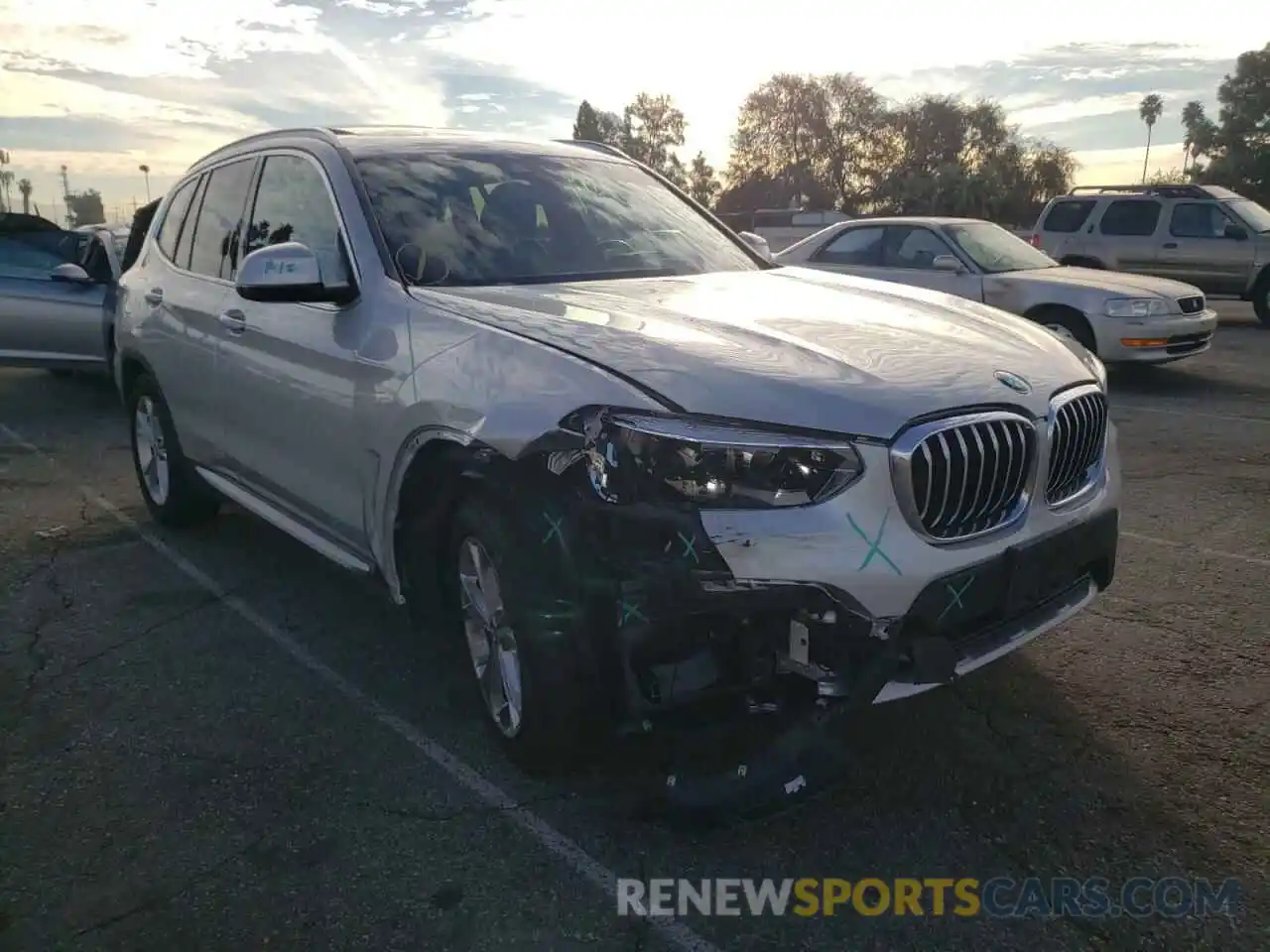 1 Photograph of a damaged car 5UXTY3C03L9C29048 BMW X3 2020