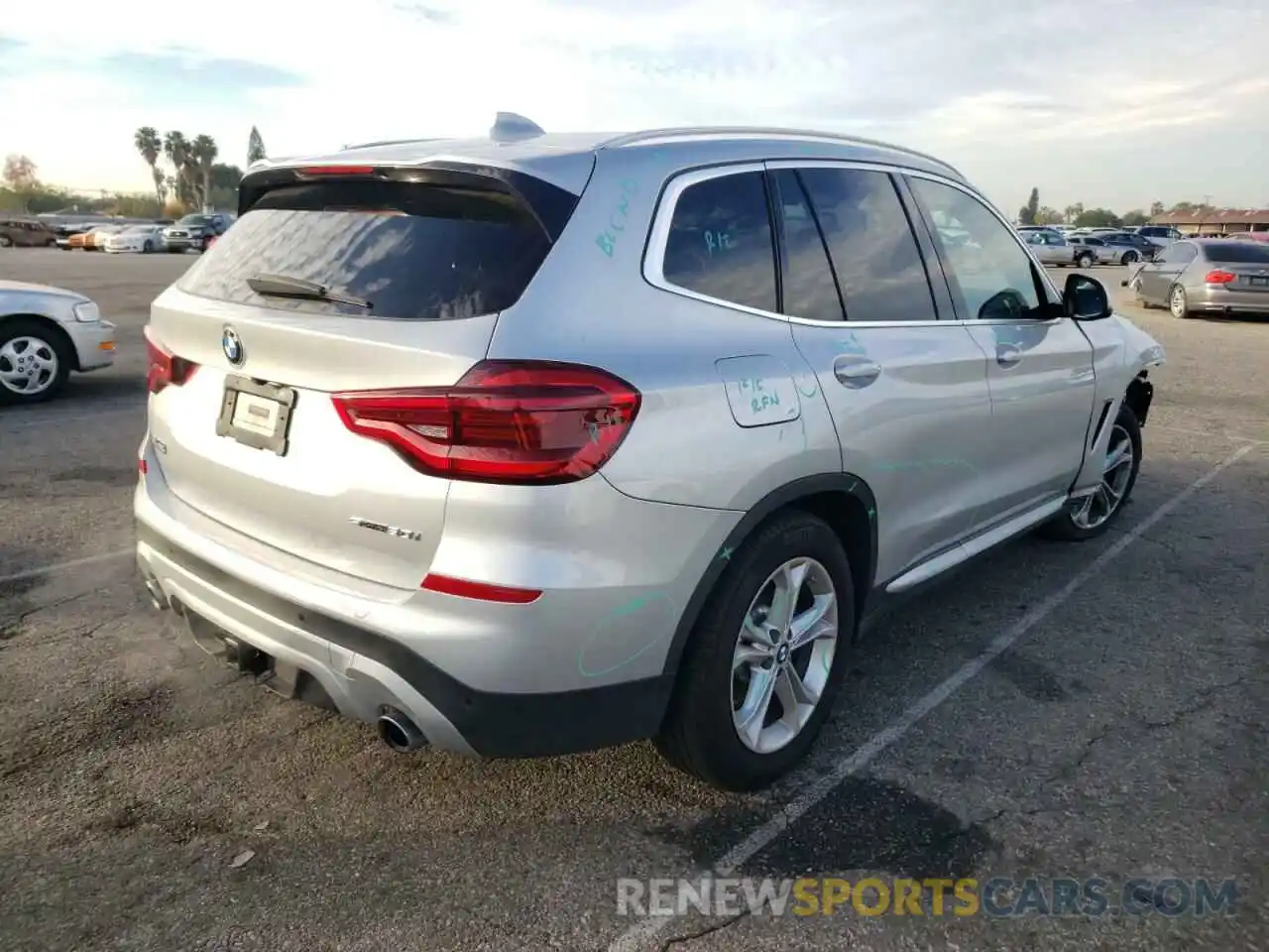 4 Фотография поврежденного автомобиля 5UXTY3C03L9C29048 BMW X3 2020