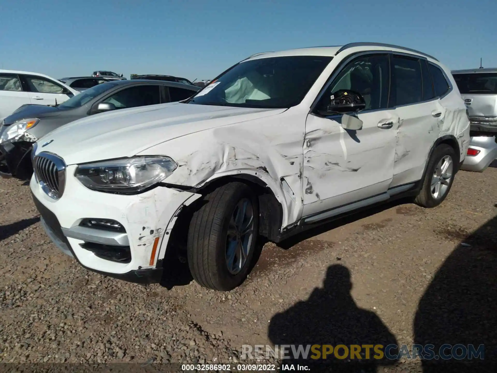 2 Photograph of a damaged car 5UXTY3C03L9C80758 BMW X3 2020