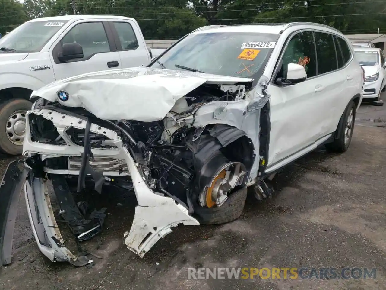 2 Photograph of a damaged car 5UXTY3C03L9C97964 BMW X3 2020