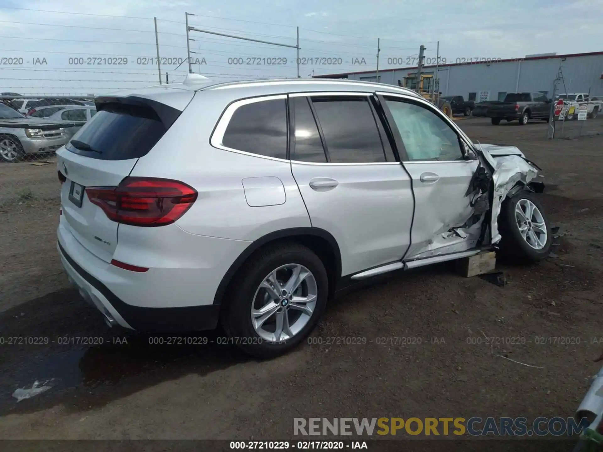 4 Фотография поврежденного автомобиля 5UXTY3C03LLE54878 BMW X3 2020