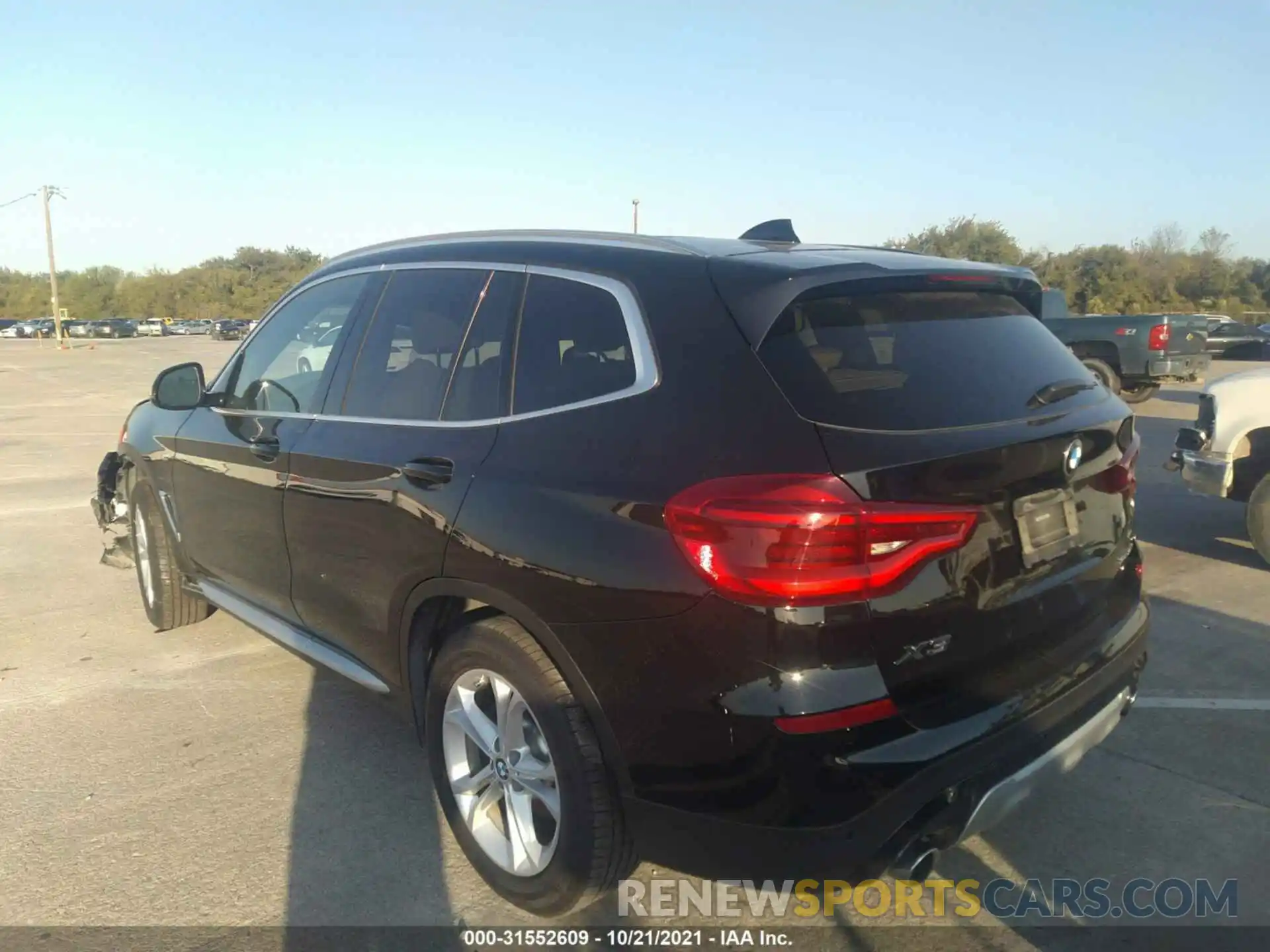 3 Photograph of a damaged car 5UXTY3C03LLE55125 BMW X3 2020