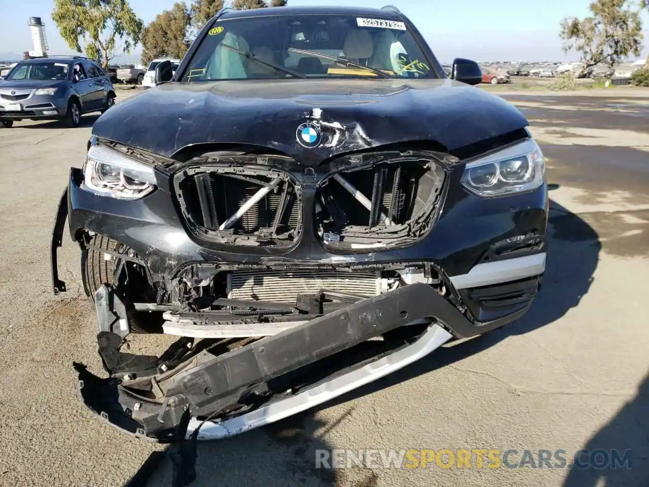 9 Photograph of a damaged car 5UXTY3C03LLE55254 BMW X3 2020