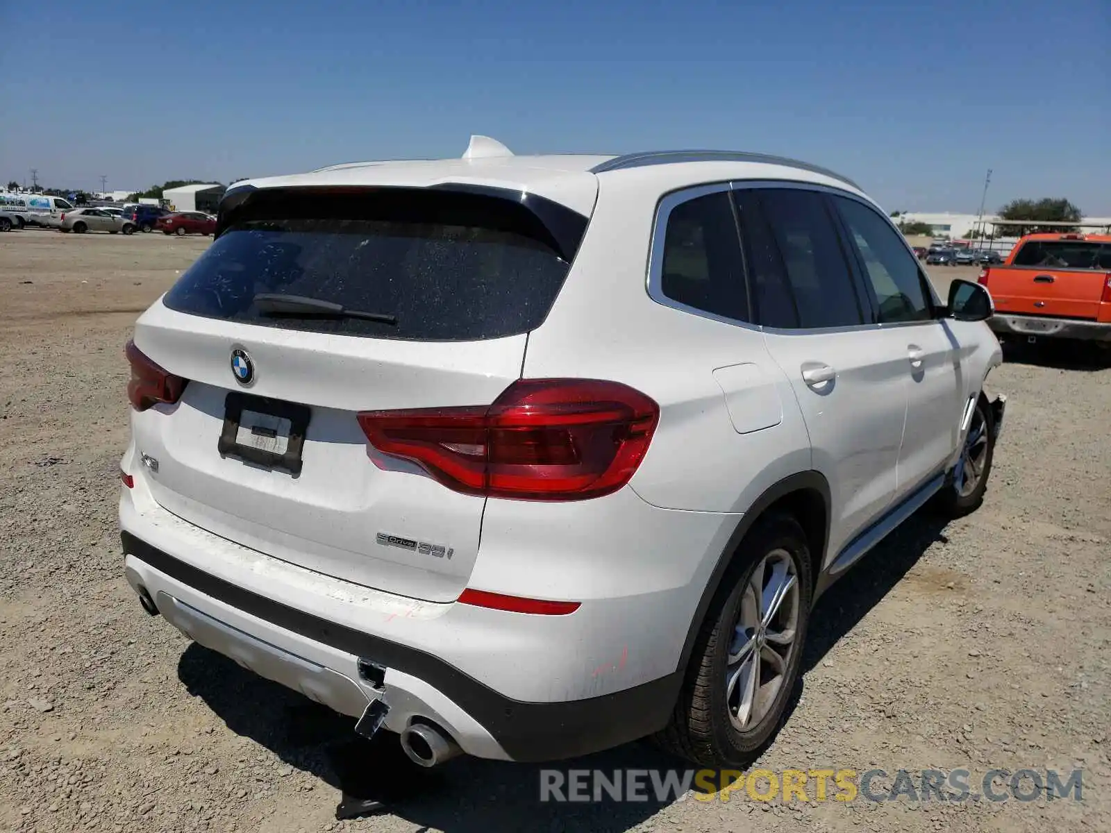 4 Photograph of a damaged car 5UXTY3C03LLU70351 BMW X3 2020