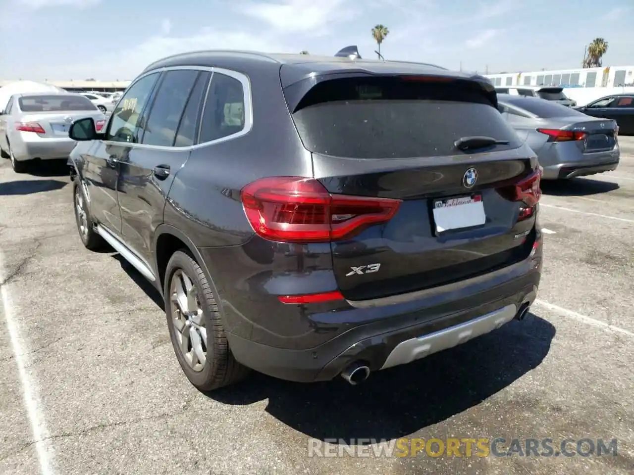 3 Photograph of a damaged car 5UXTY3C03LLU71144 BMW X3 2020