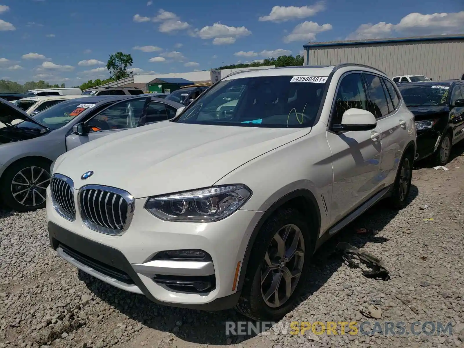 2 Фотография поврежденного автомобиля 5UXTY3C04L9B20520 BMW X3 2020