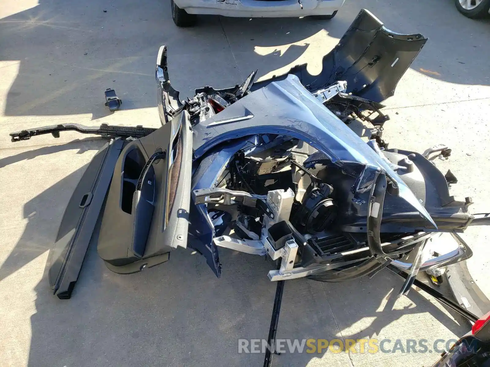 9 Photograph of a damaged car 5UXTY3C04L9B95721 BMW X3 2020