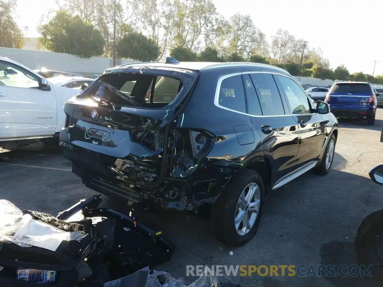 4 Photograph of a damaged car 5UXTY3C04L9C08080 BMW X3 2020