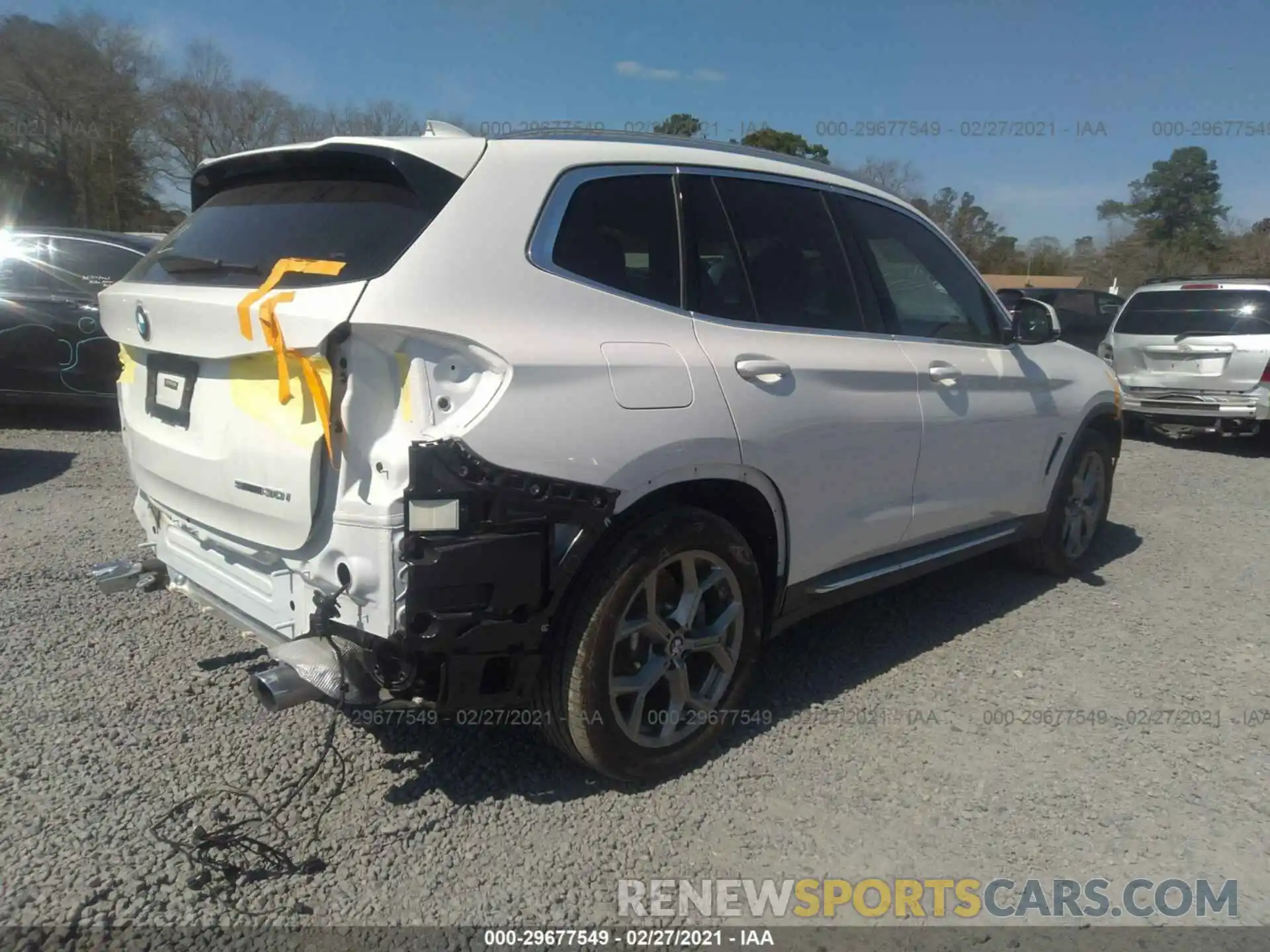4 Фотография поврежденного автомобиля 5UXTY3C04L9C93308 BMW X3 2020
