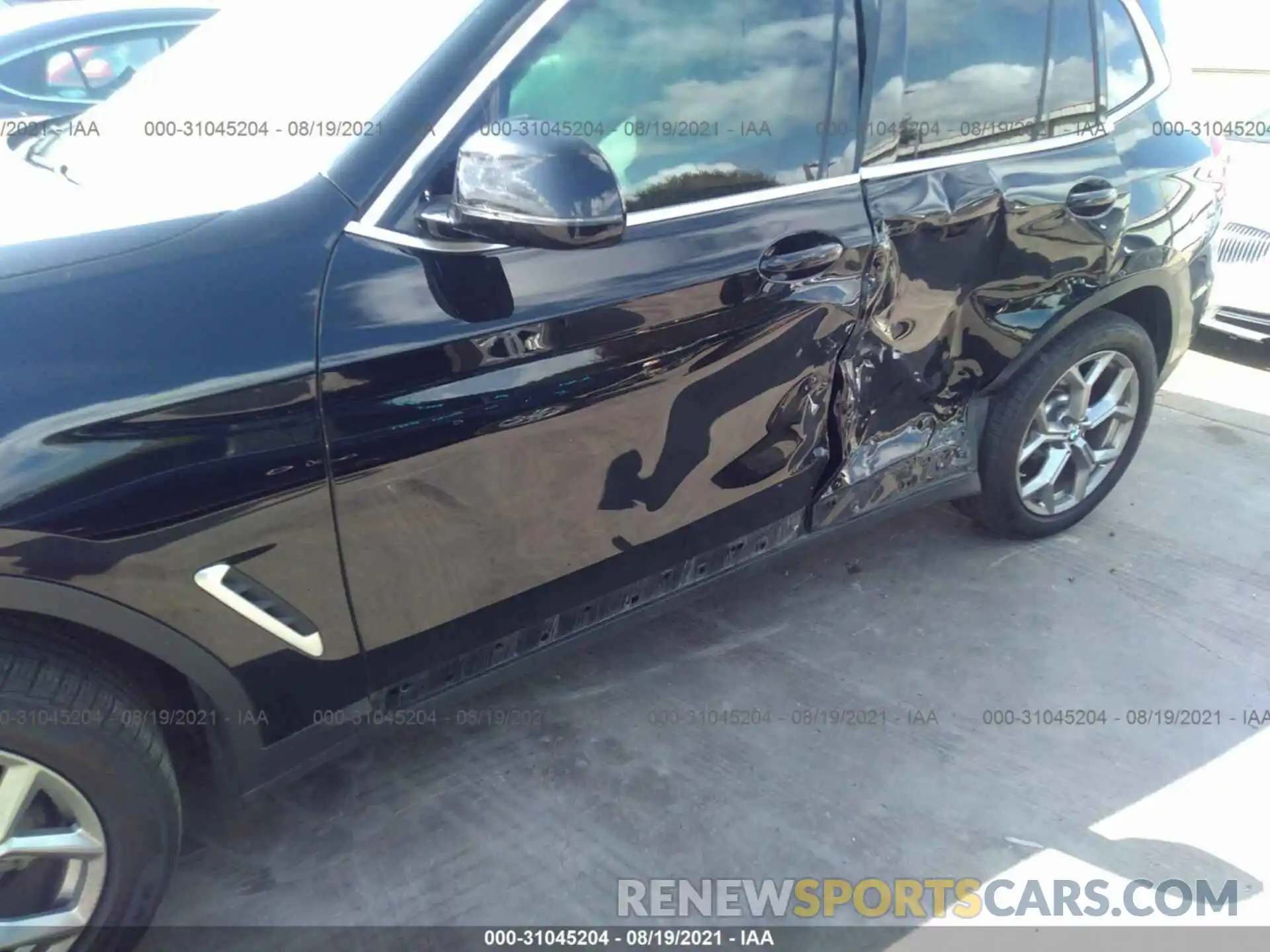 6 Photograph of a damaged car 5UXTY3C04L9D28140 BMW X3 2020