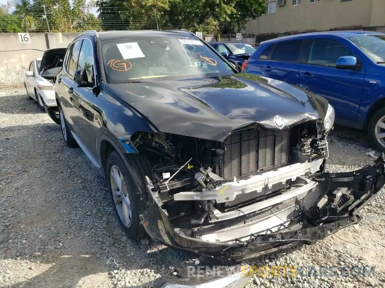 1 Photograph of a damaged car 5UXTY3C05L9C51391 BMW X3 2020