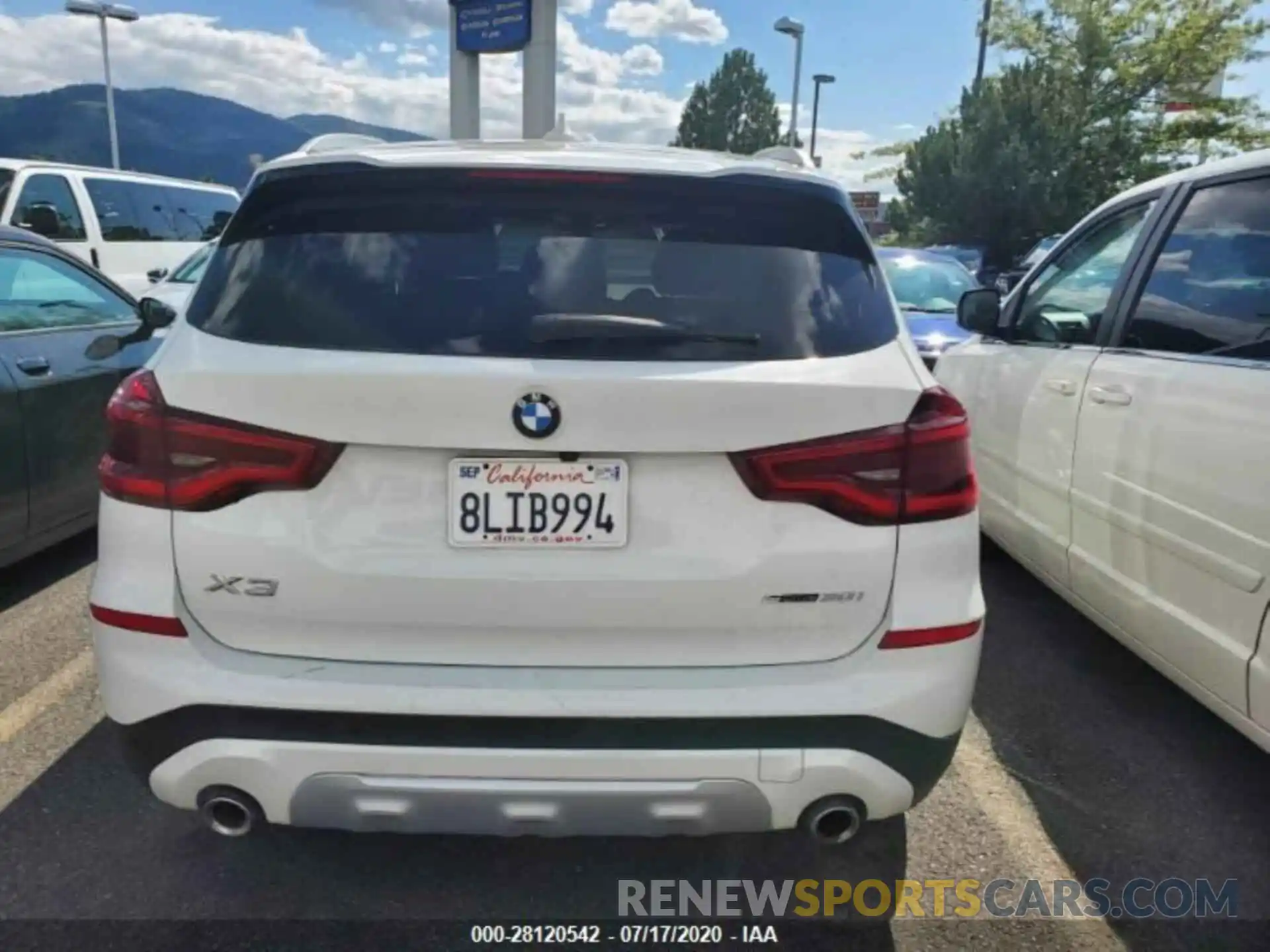 6 Photograph of a damaged car 5UXTY3C05LLE55353 BMW X3 2020