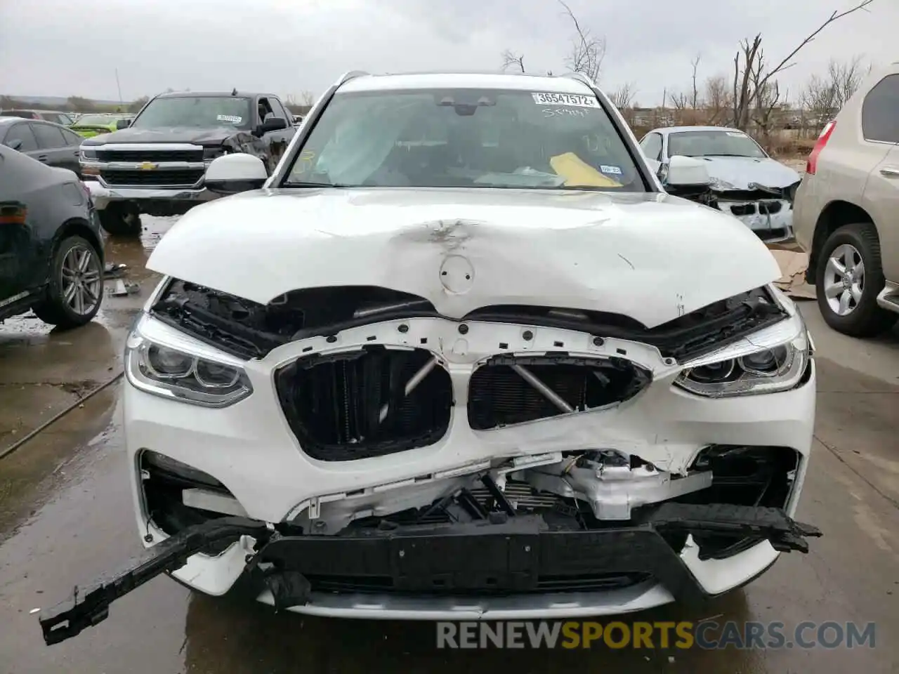 9 Photograph of a damaged car 5UXTY3C05LLU69735 BMW X3 2020