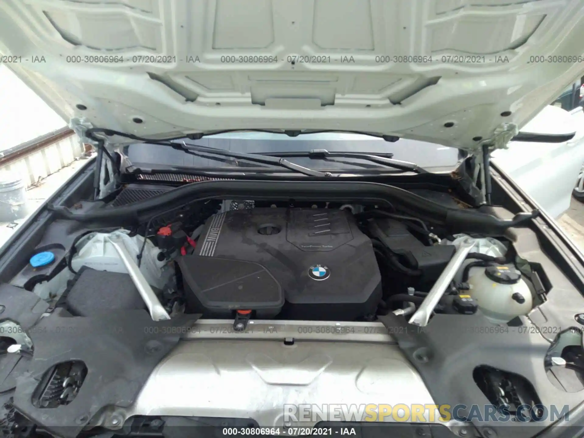 10 Фотография поврежденного автомобиля 5UXTY3C06L9B06618 BMW X3 2020