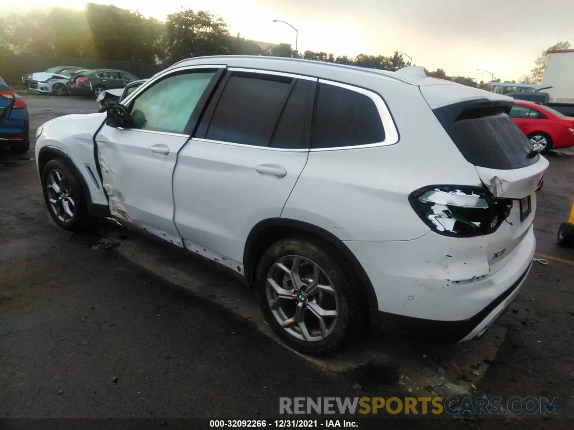 3 Photograph of a damaged car 5UXTY3C06L9B65491 BMW X3 2020