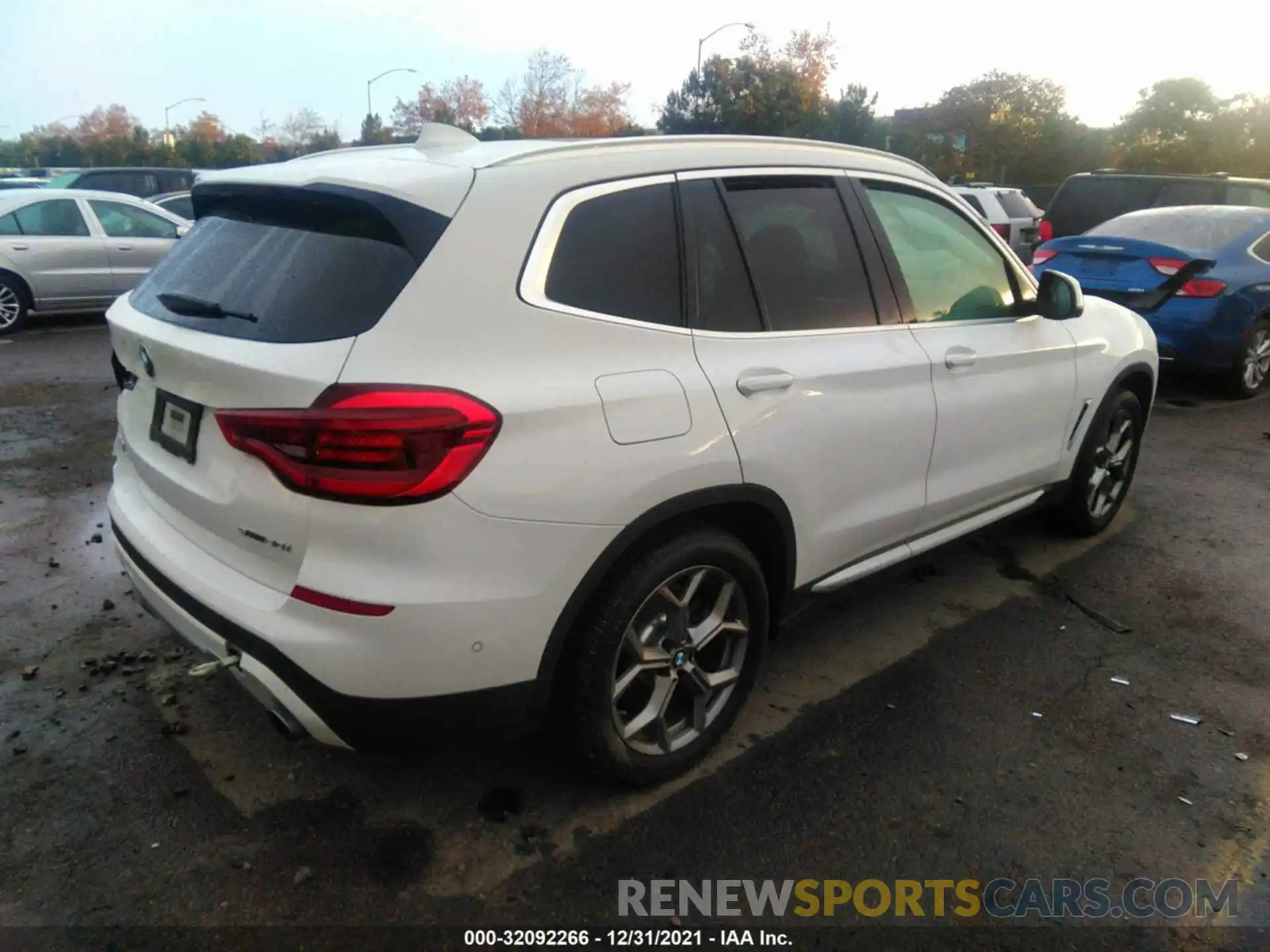 4 Photograph of a damaged car 5UXTY3C06L9B65491 BMW X3 2020