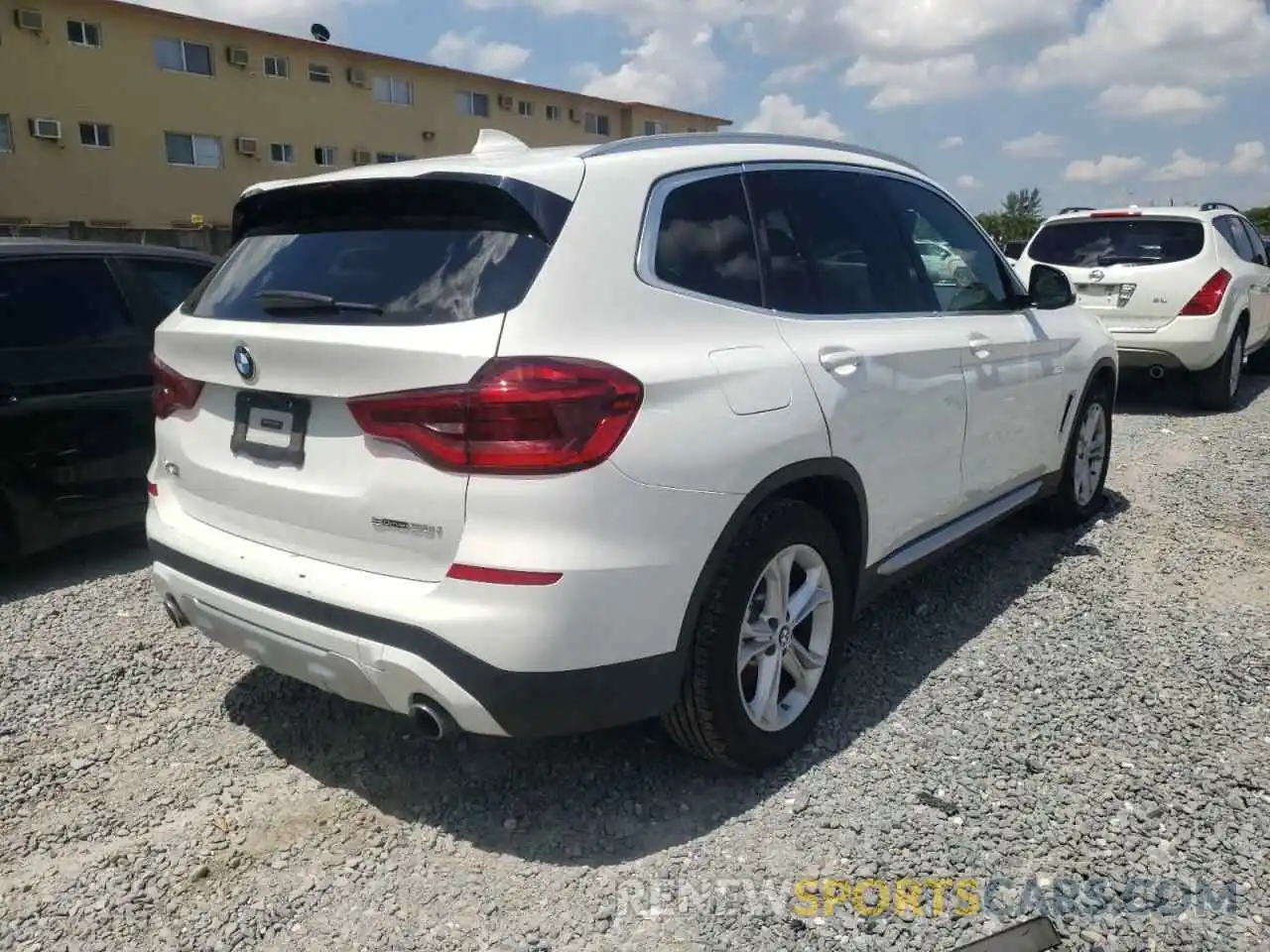 4 Фотография поврежденного автомобиля 5UXTY3C06L9B70321 BMW X3 2020