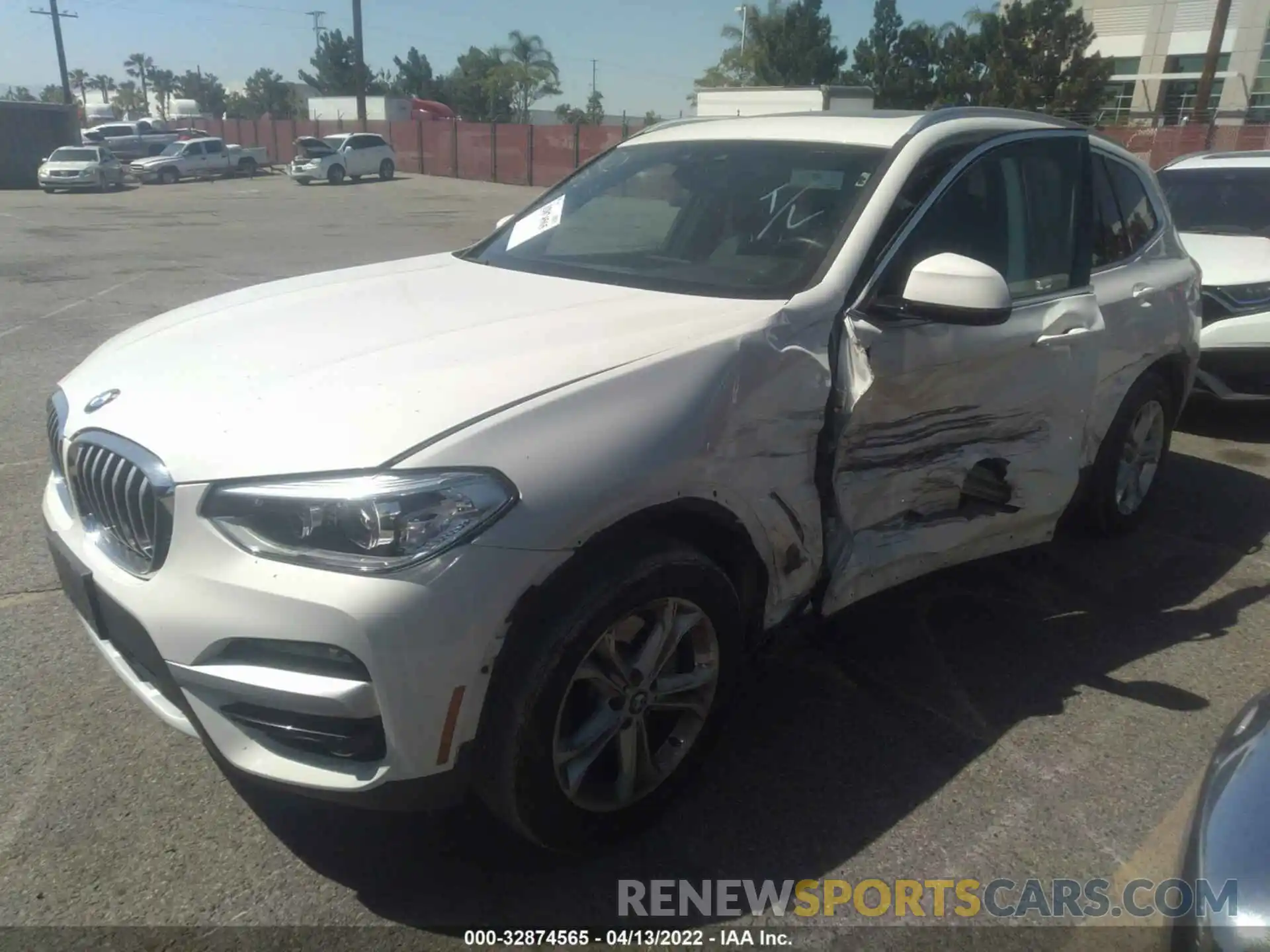 2 Photograph of a damaged car 5UXTY3C06L9C24006 BMW X3 2020