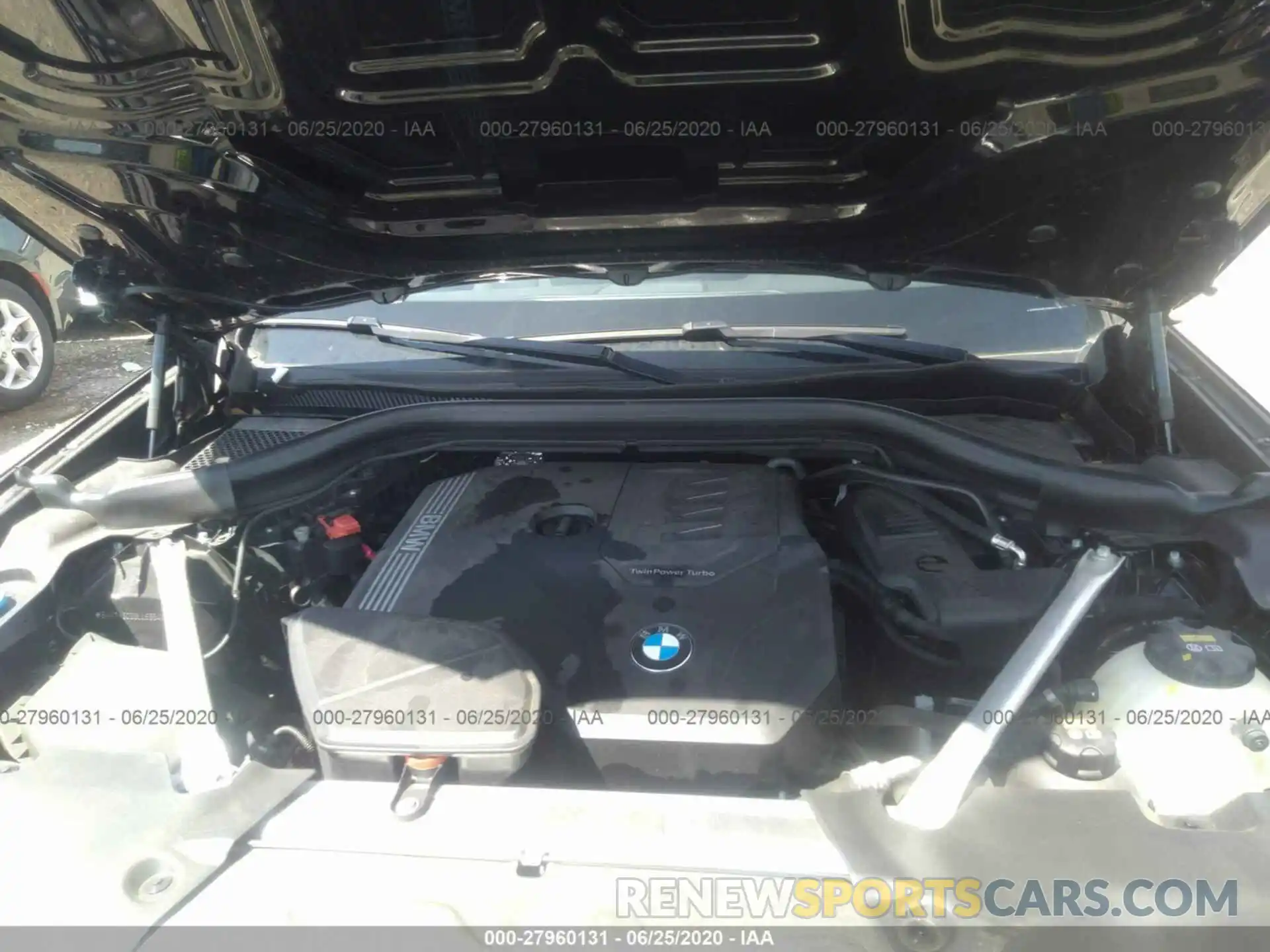 10 Photograph of a damaged car 5UXTY3C06LLE55412 BMW X3 2020