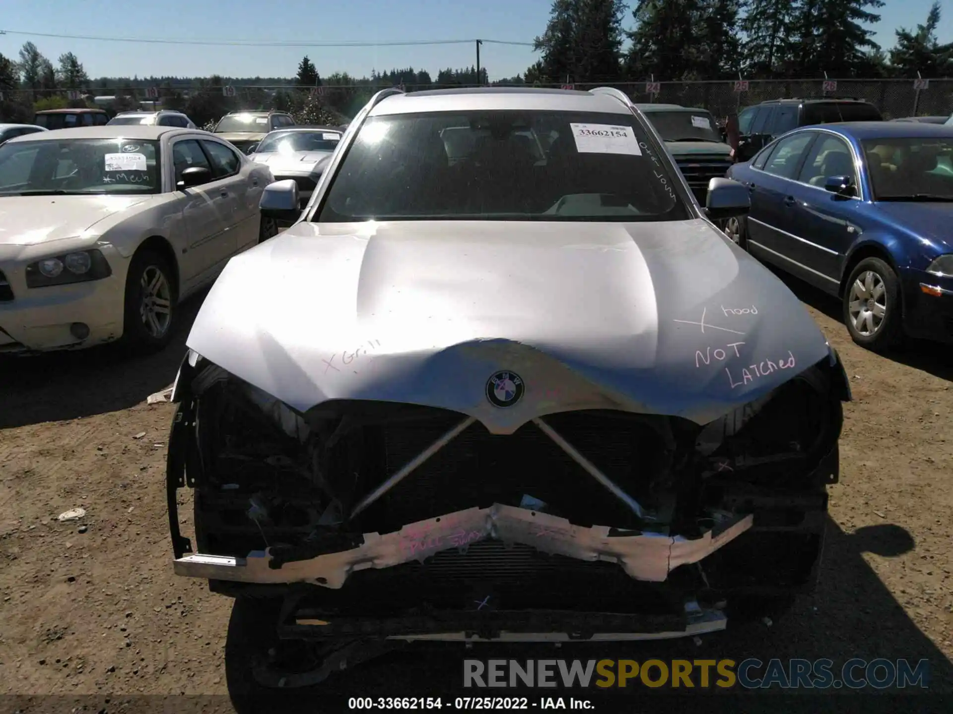 6 Photograph of a damaged car 5UXTY3C06LLU72501 BMW X3 2020