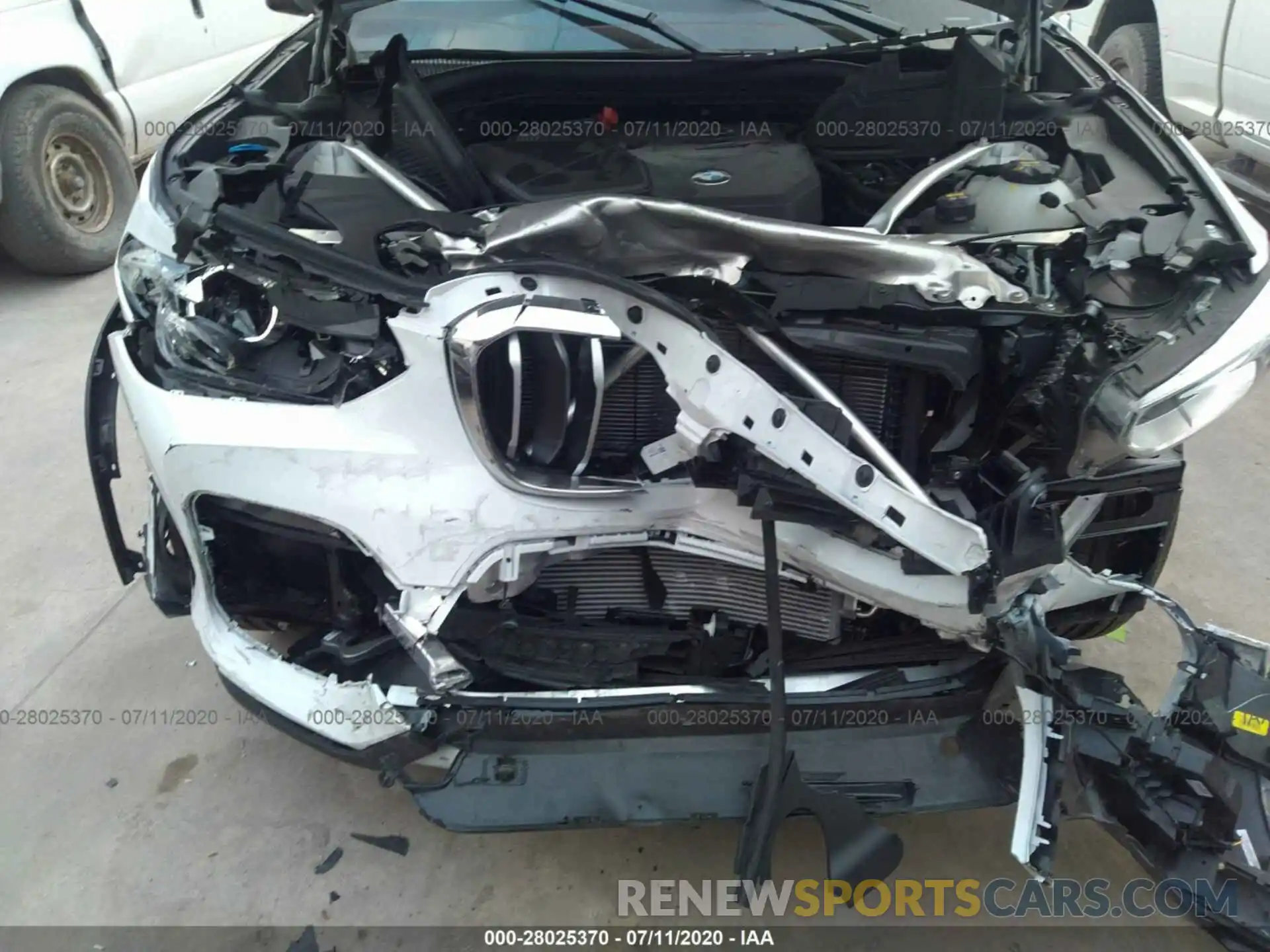 6 Фотография поврежденного автомобиля 5UXTY3C07L9B04702 BMW X3 2020