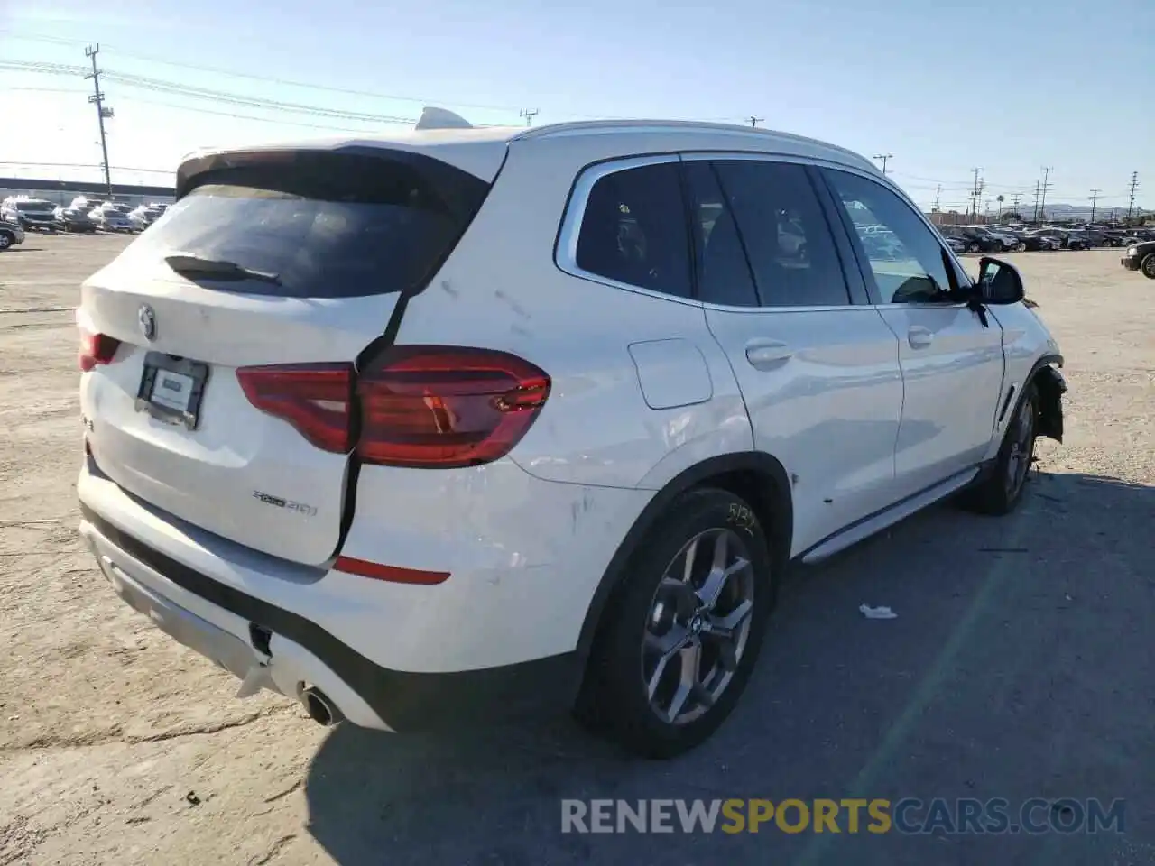 4 Photograph of a damaged car 5UXTY3C07L9C01897 BMW X3 2020