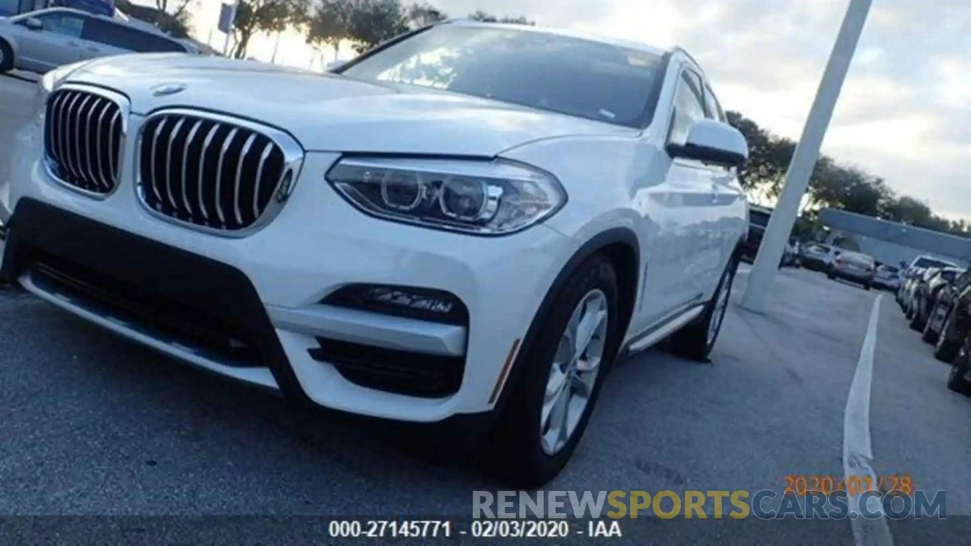 2 Photograph of a damaged car 5UXTY3C07LLU71647 BMW X3 2020