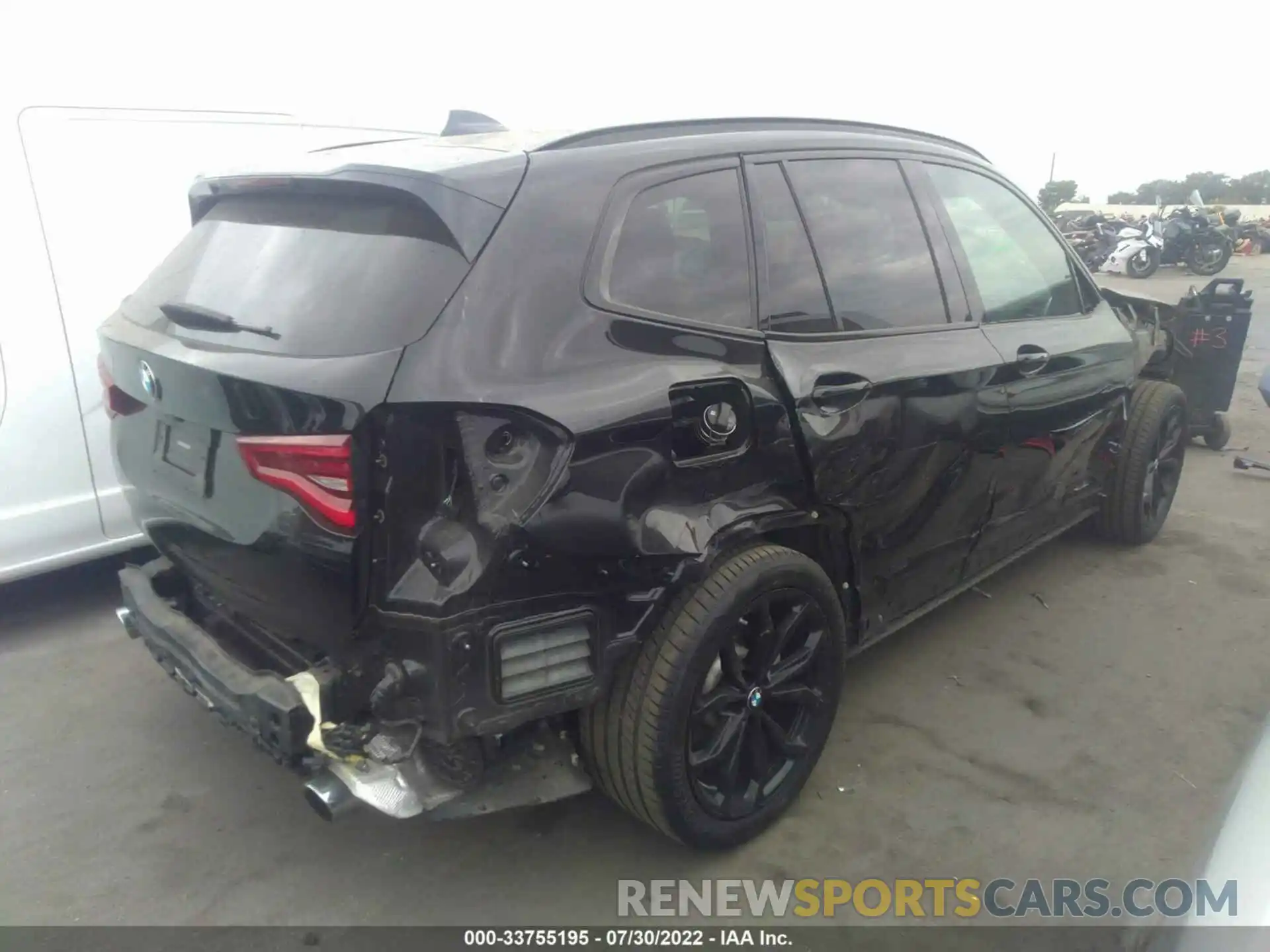 4 Photograph of a damaged car 5UXTY3C07LLU72121 BMW X3 2020