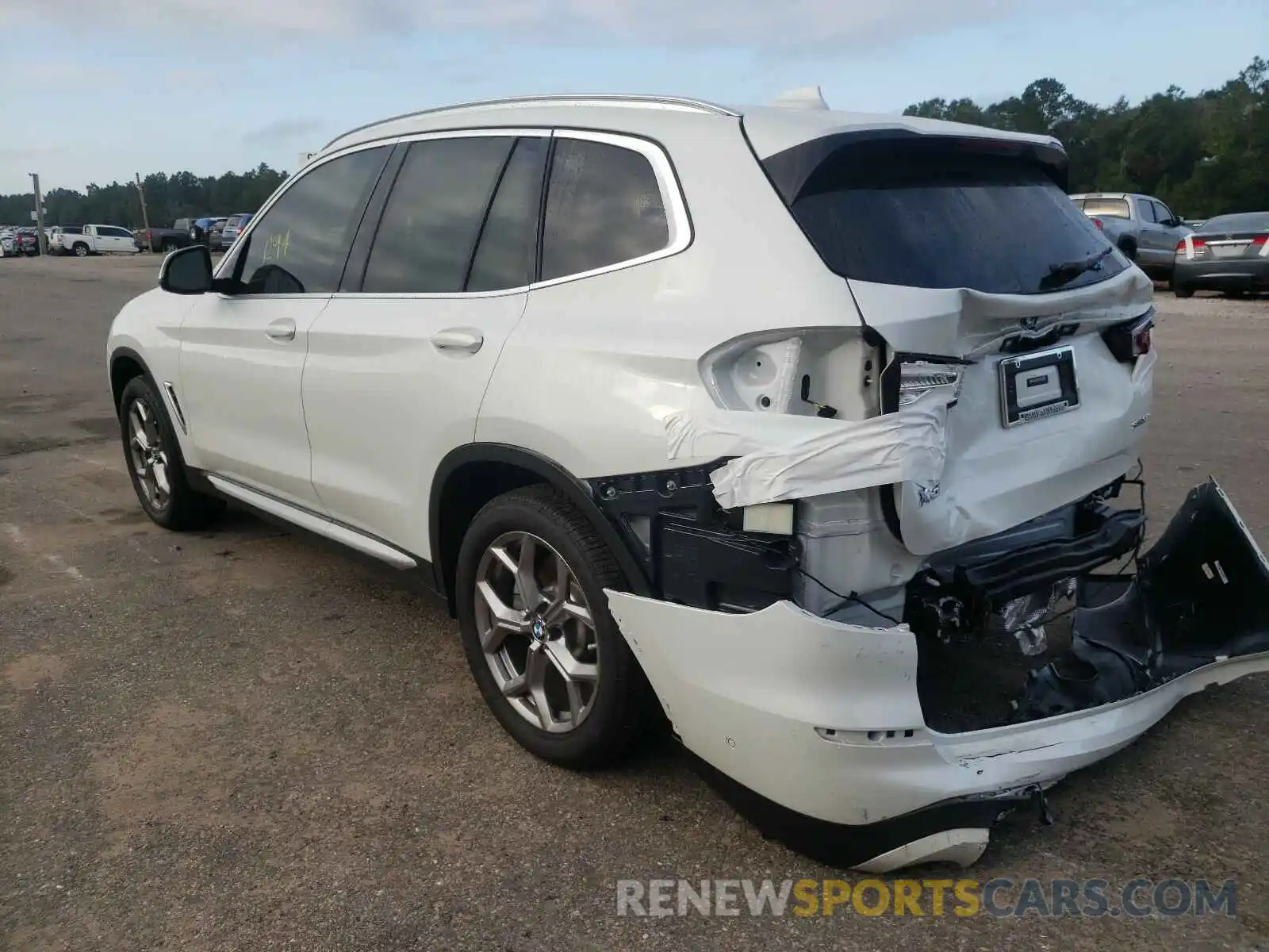 3 Photograph of a damaged car 5UXTY3C08L9C17011 BMW X3 2020