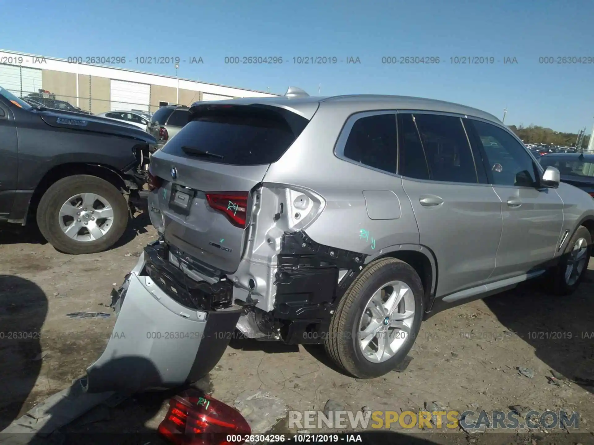 4 Photograph of a damaged car 5UXTY3C08LLE55198 BMW X3 2020