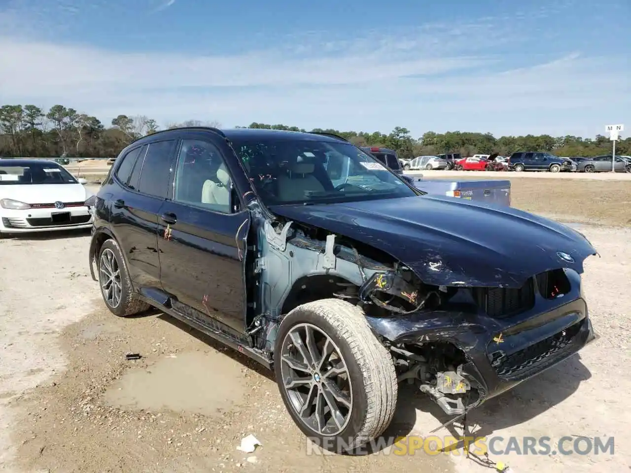 1 Photograph of a damaged car 5UXTY3C08LLU70717 BMW X3 2020